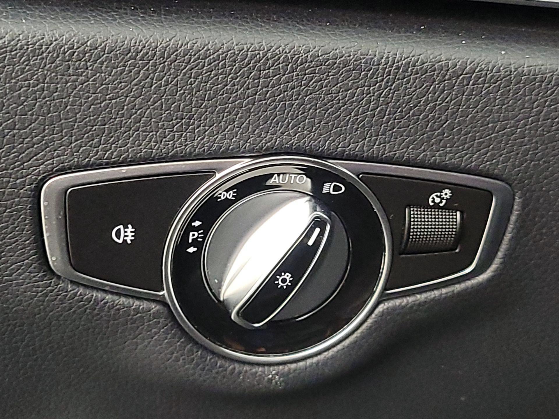 Thumbnail: 2018 Mercedes-Benz E-Class - 13