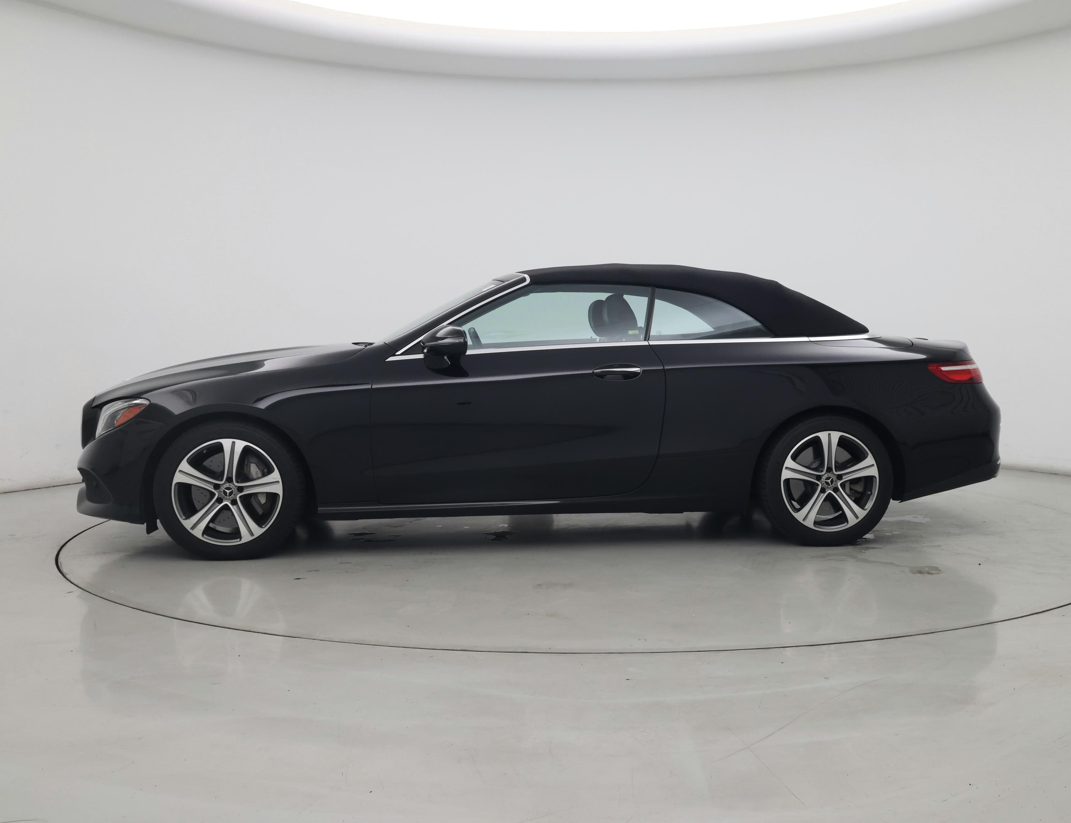 Thumbnail: 2018 Mercedes-Benz E-Class - 3