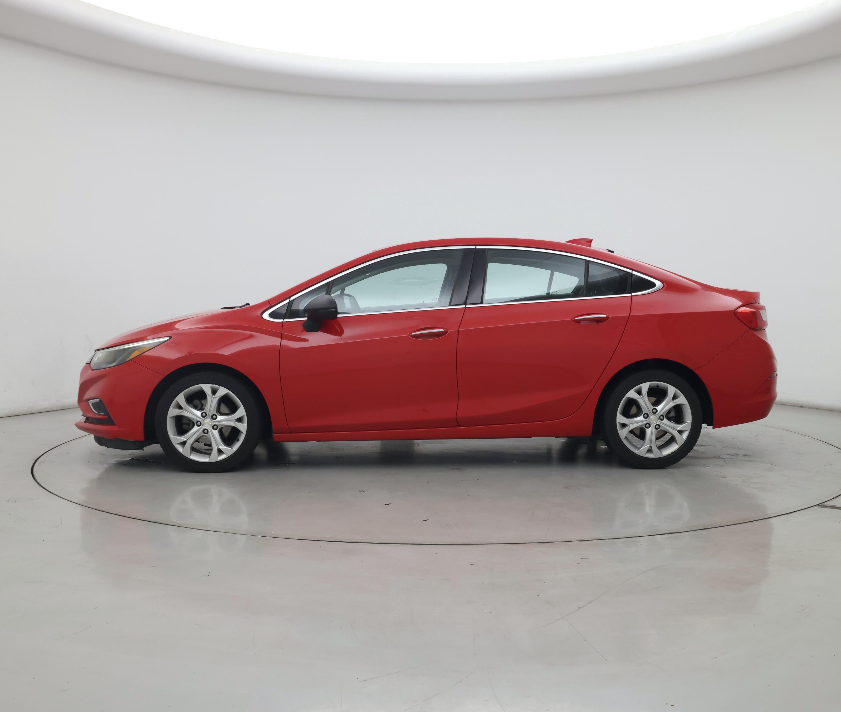 Thumbnail: 2017 Chevrolet Cruze - 3