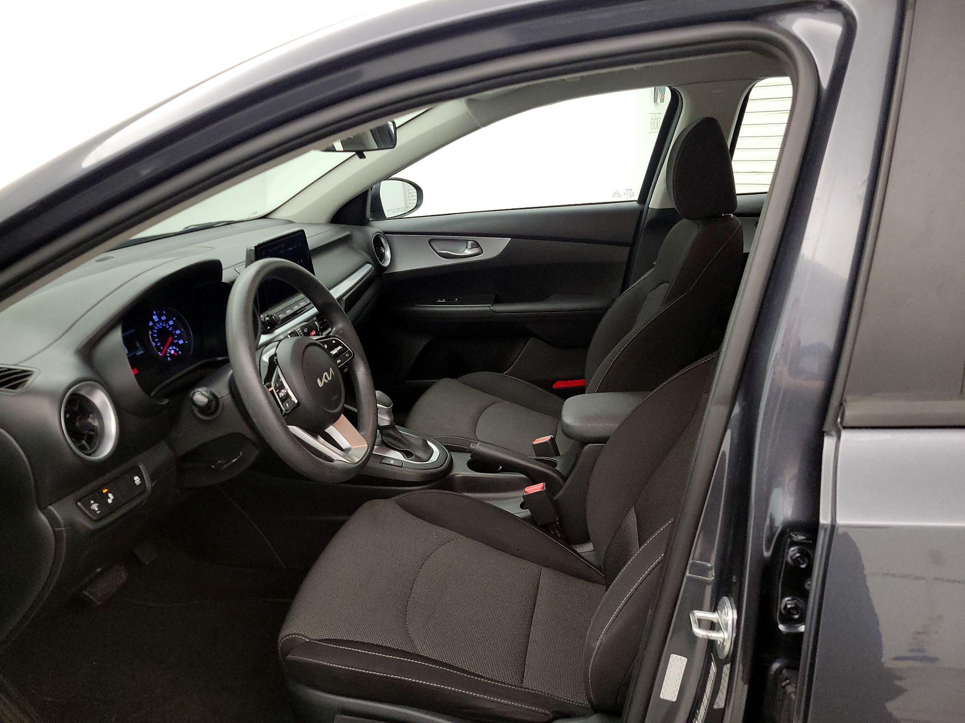 Thumbnail: 2023 Kia Forte - 11