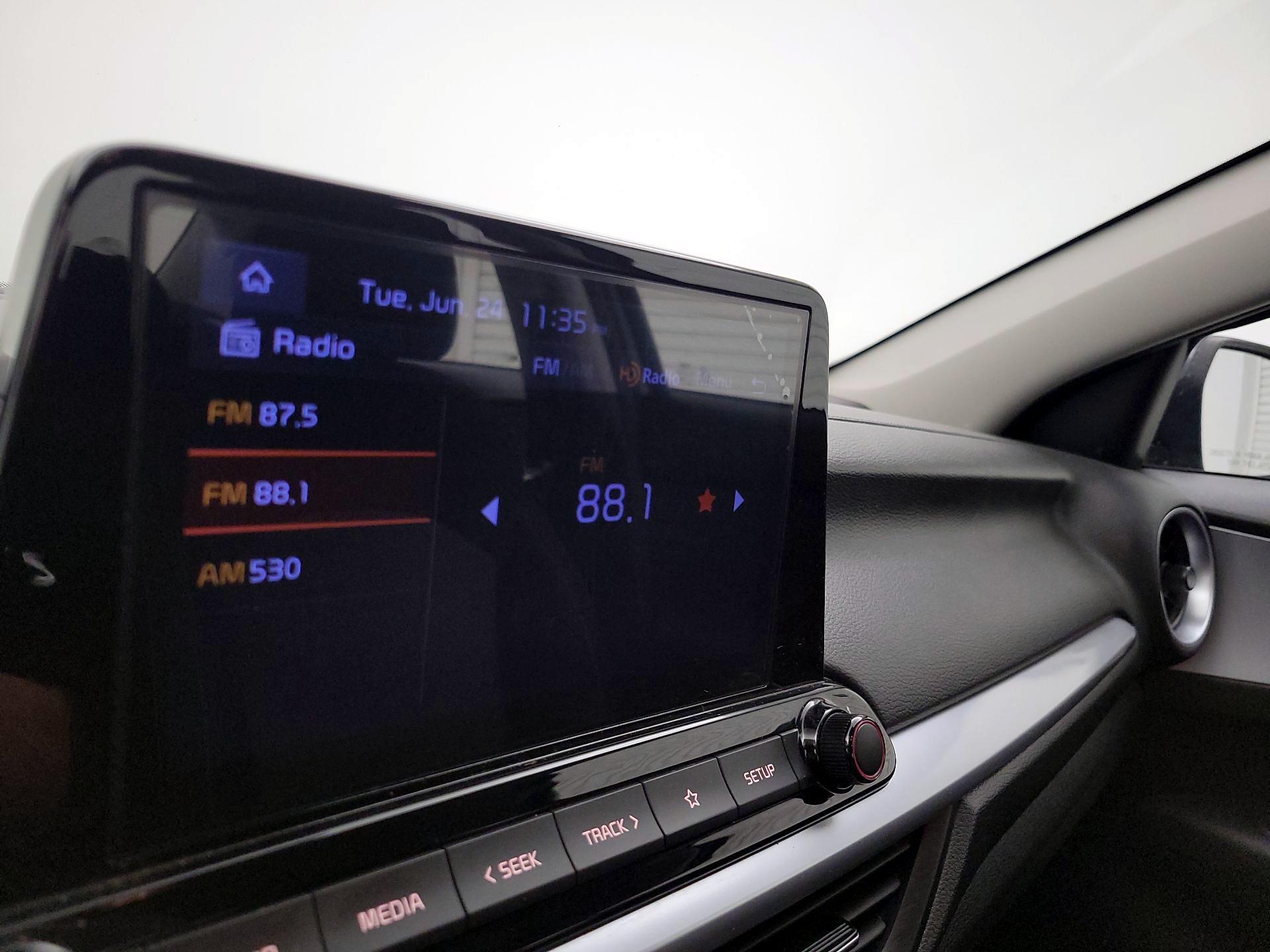Thumbnail: 2023 Kia Forte - 15