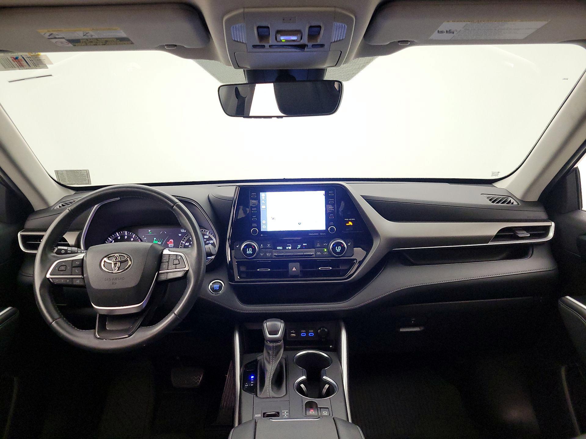 Thumbnail: 2022 Toyota Highlander - 9