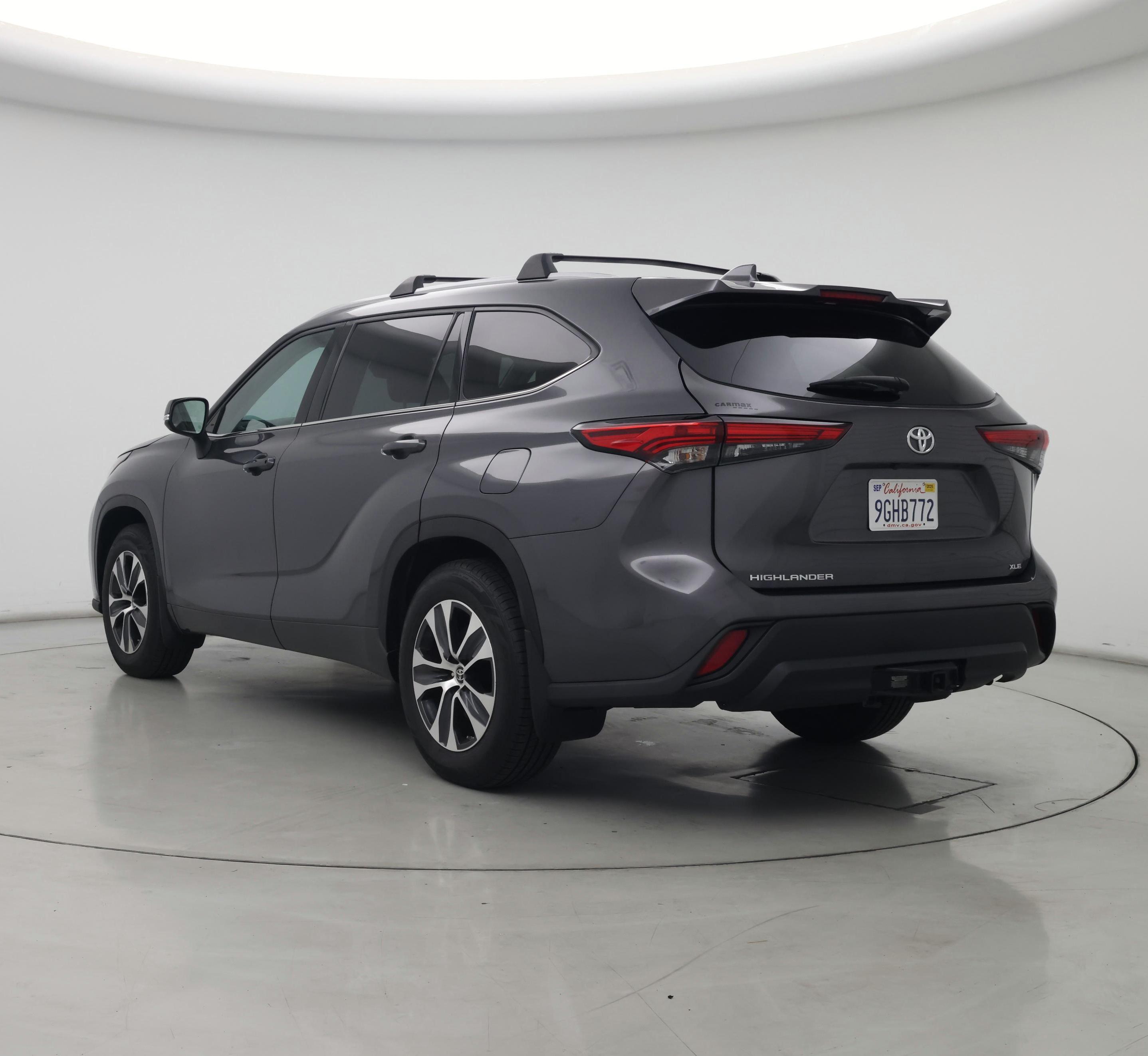 Thumbnail: 2022 Toyota Highlander - 2