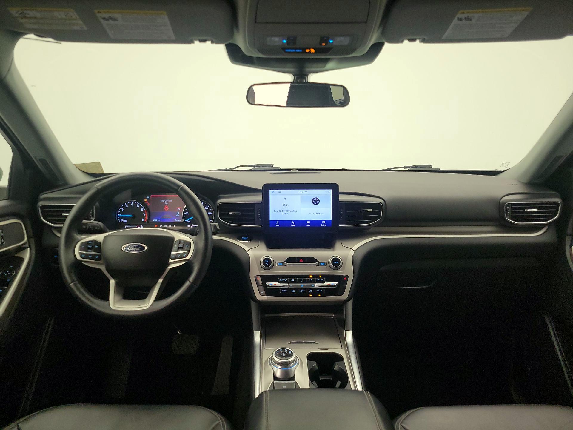 Thumbnail: 2023 Ford Explorer - 9