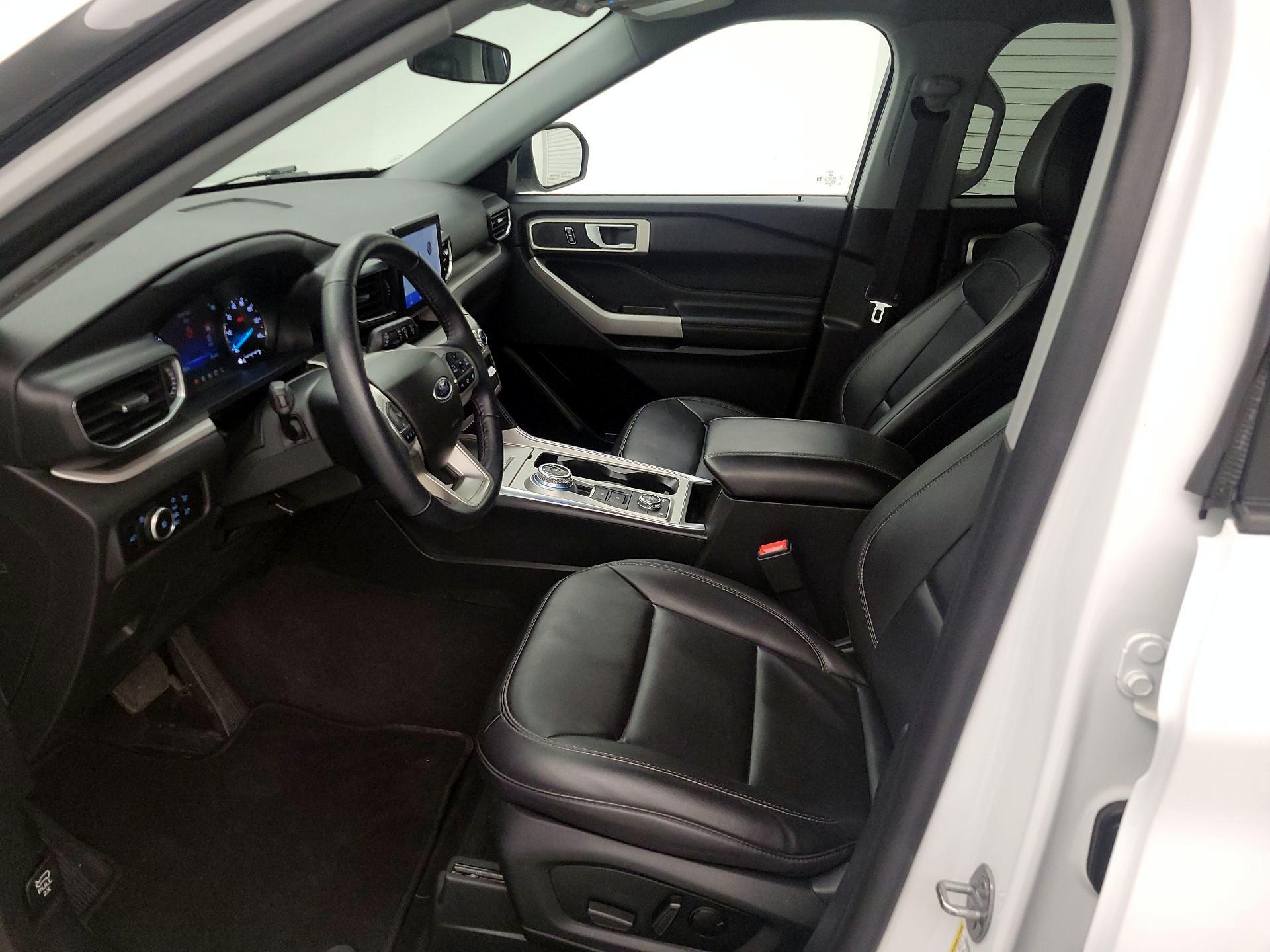 Thumbnail: 2023 Ford Explorer - 11