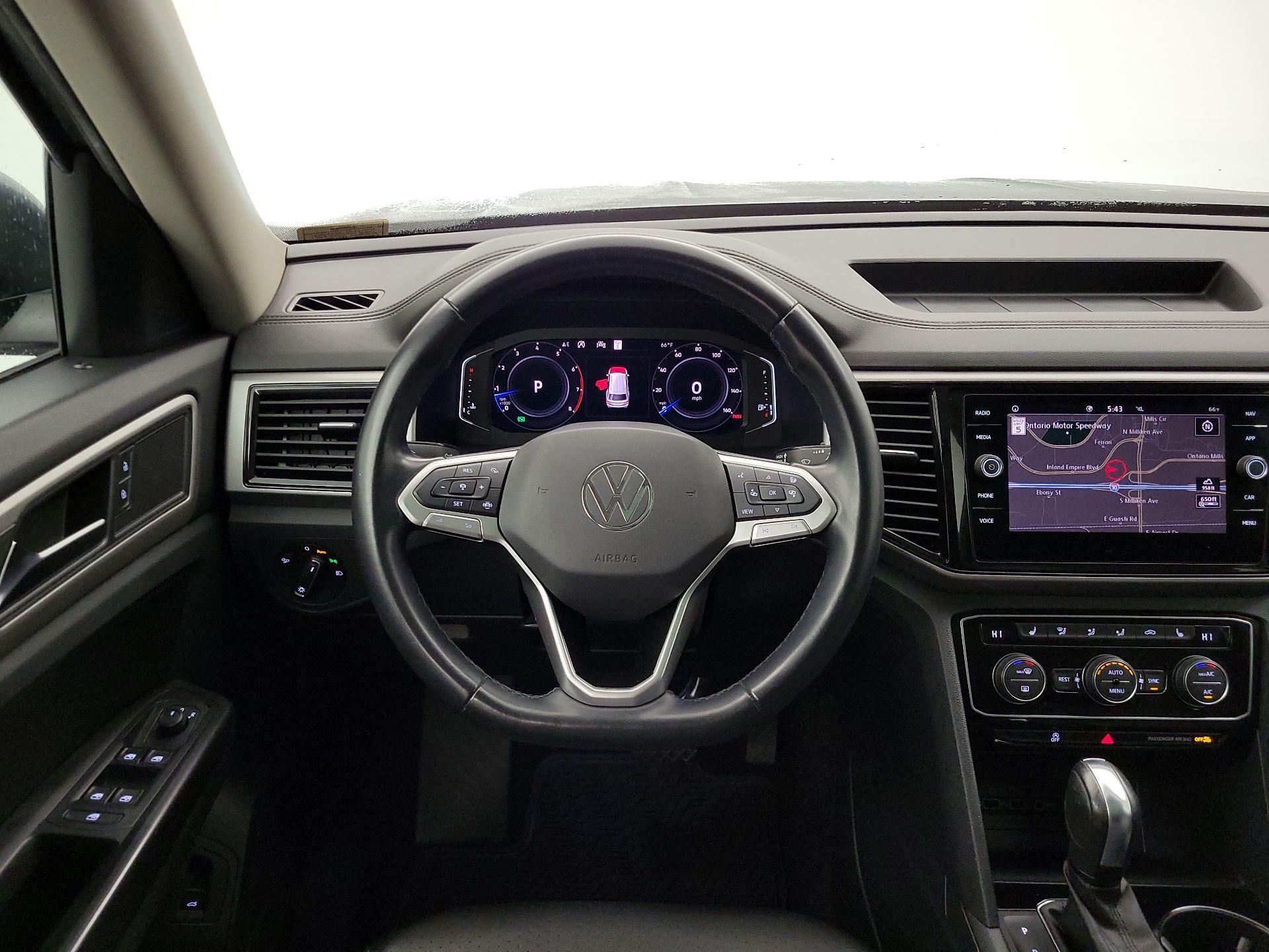 Thumbnail: 2021 Volkswagen Atlas - 10