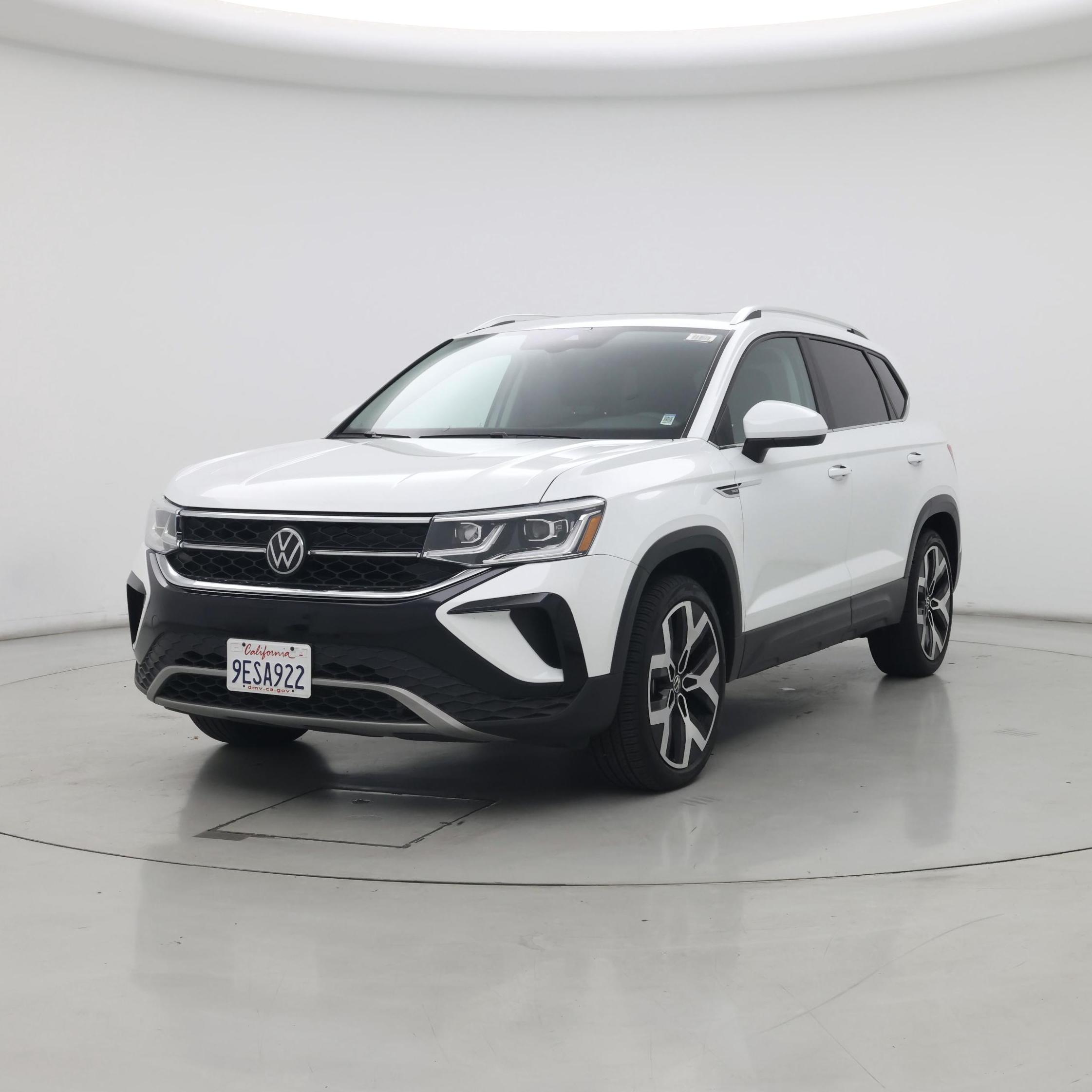 Thumbnail: 2023 Volkswagen Taos - 4