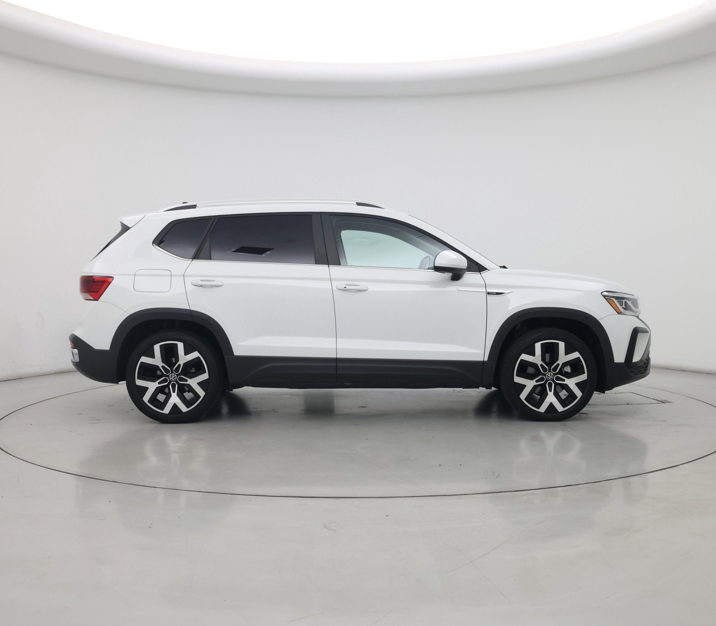 Thumbnail: 2023 Volkswagen Taos - 7
