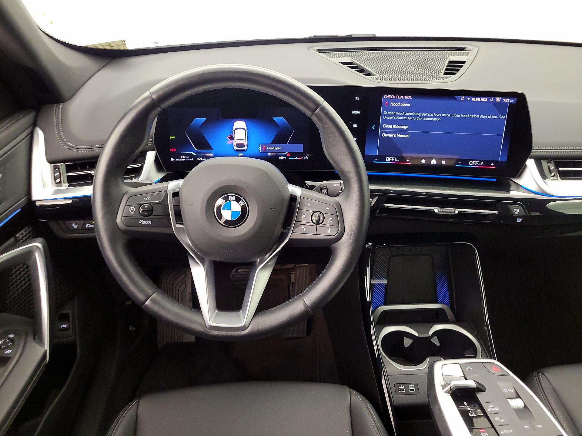 Thumbnail: 2025 BMW X1 - 10