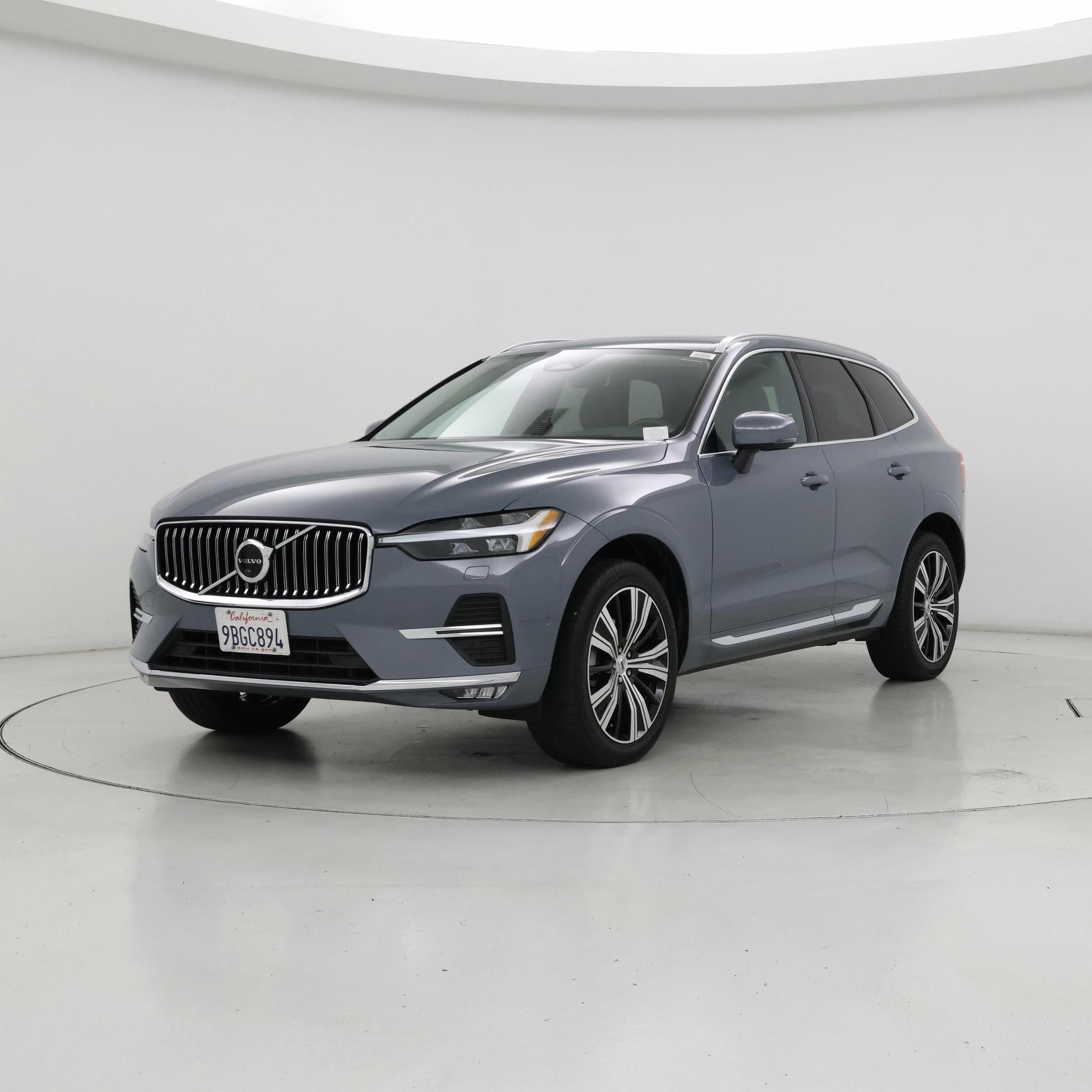 Thumbnail: 2022 Volvo XC60 - 4