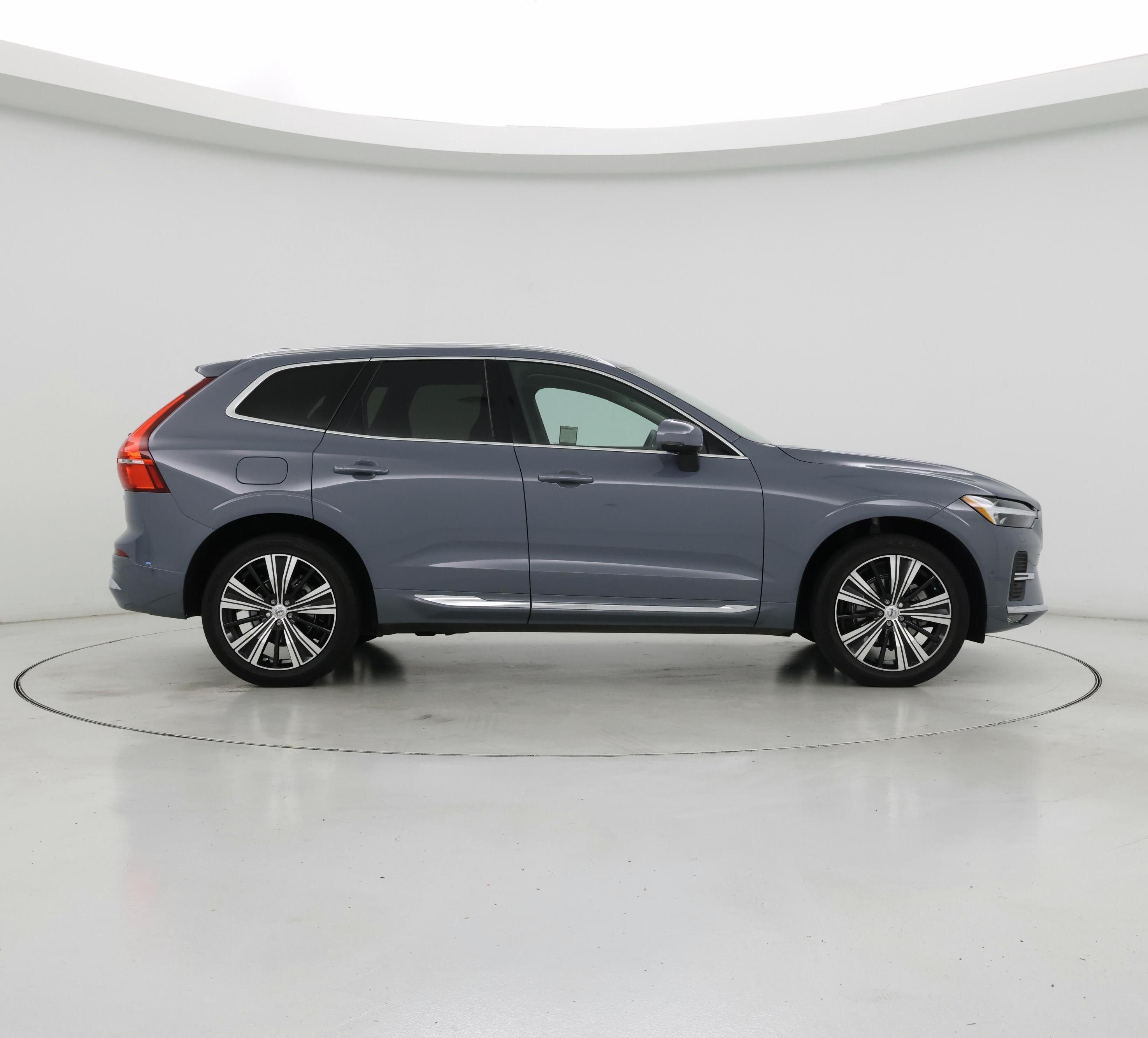 Thumbnail: 2022 Volvo XC60 - 7