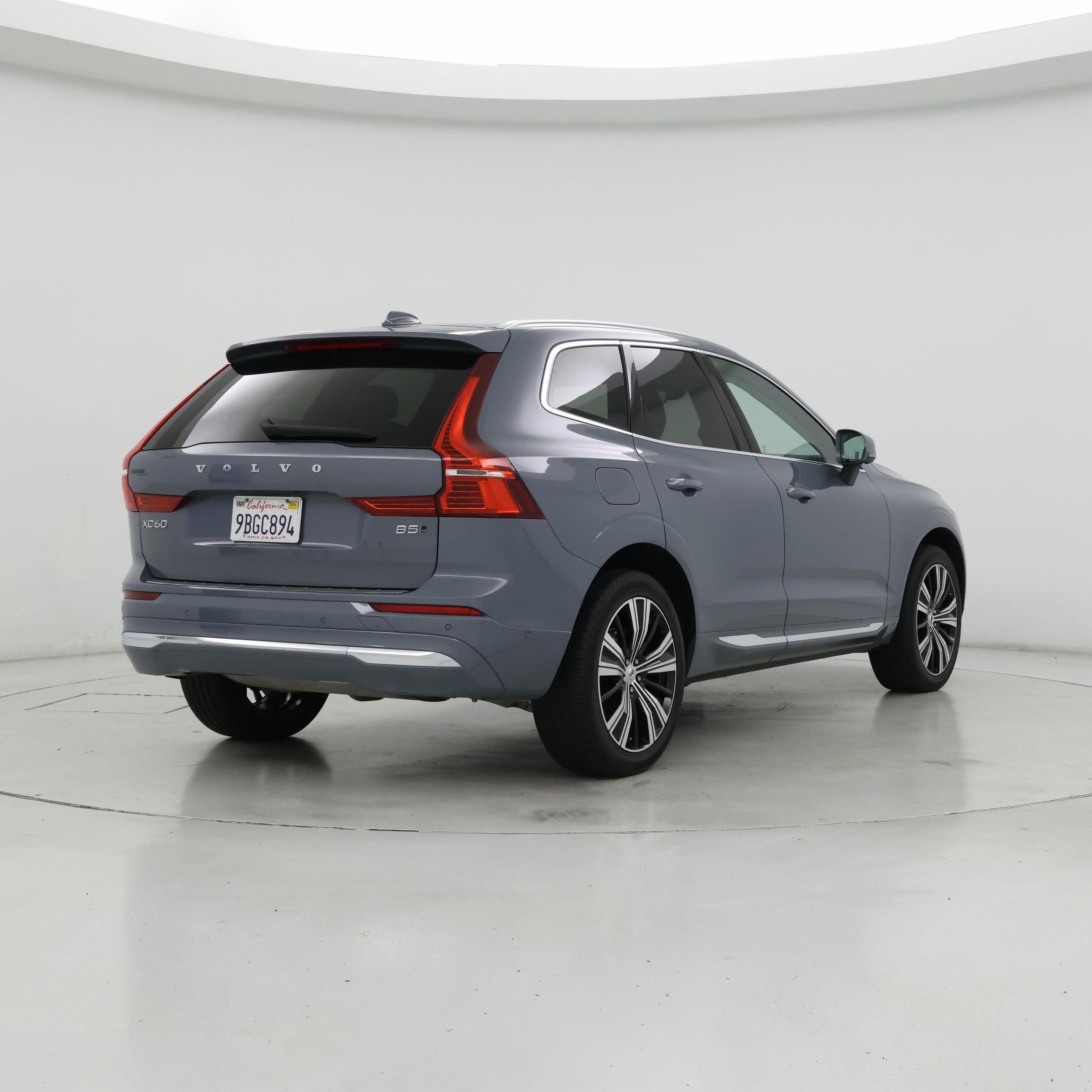 Thumbnail: 2022 Volvo XC60 - 8