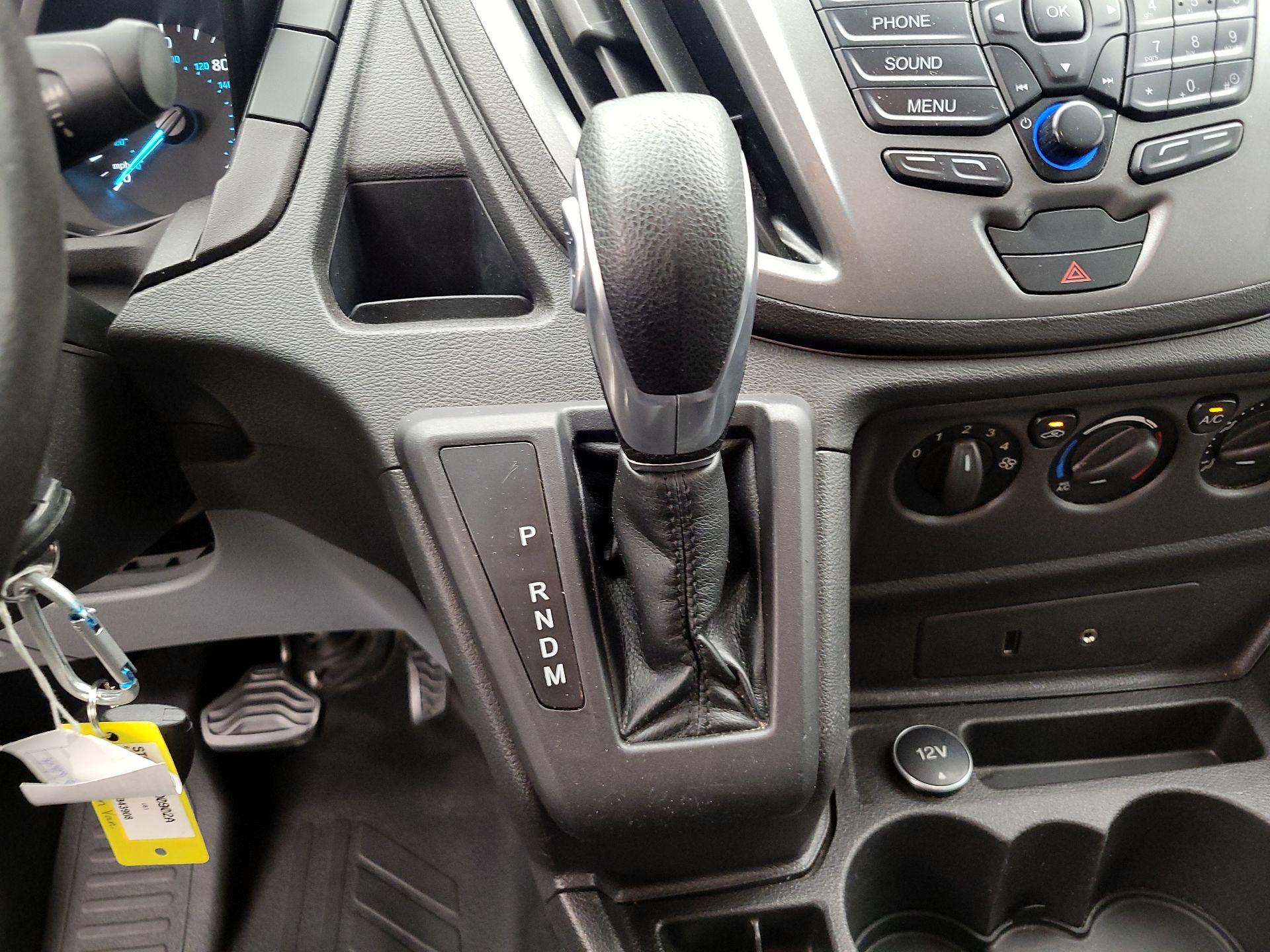 Thumbnail: 2016 Ford Transit Series - 16