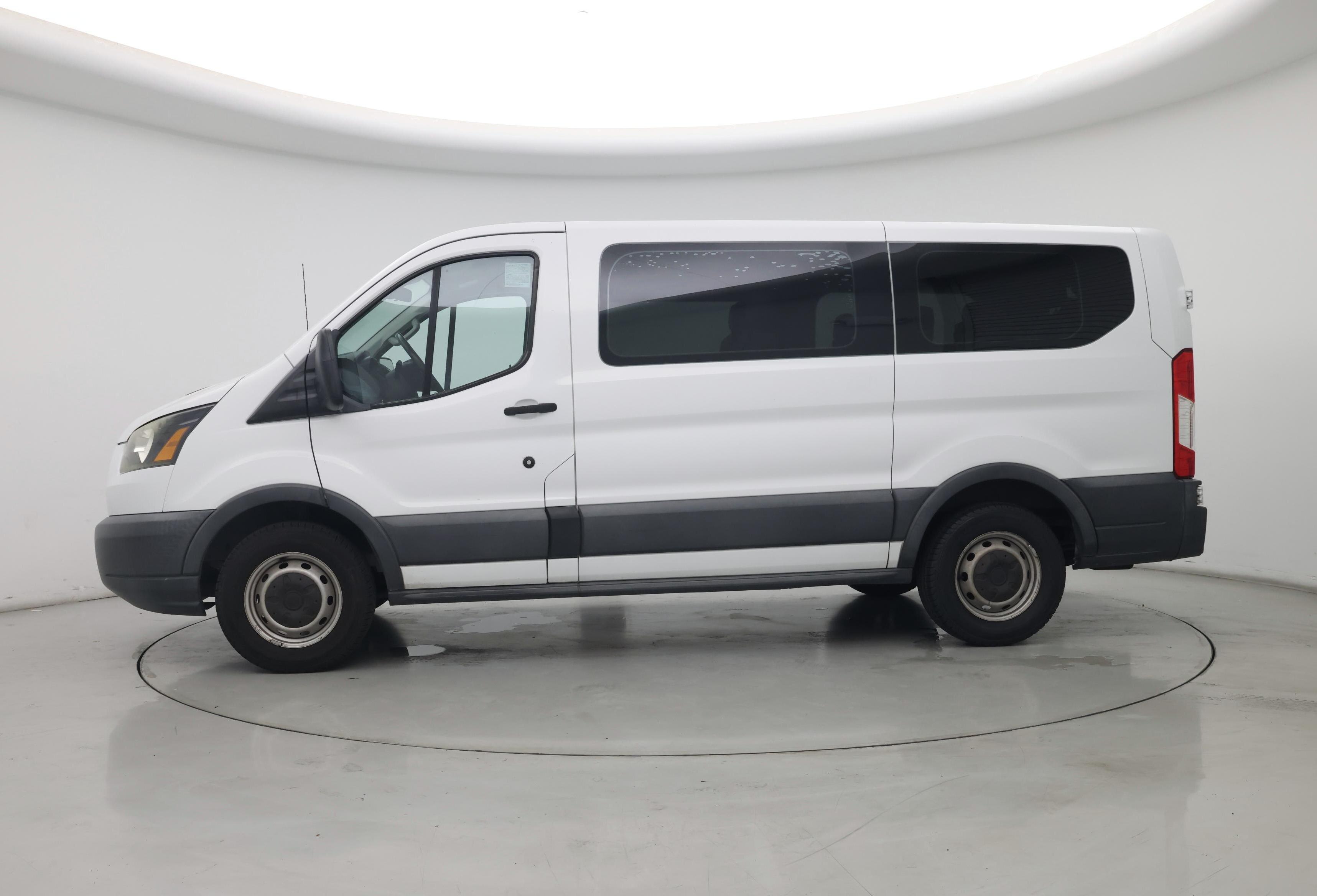 Thumbnail: 2016 Ford Transit Series - 3
