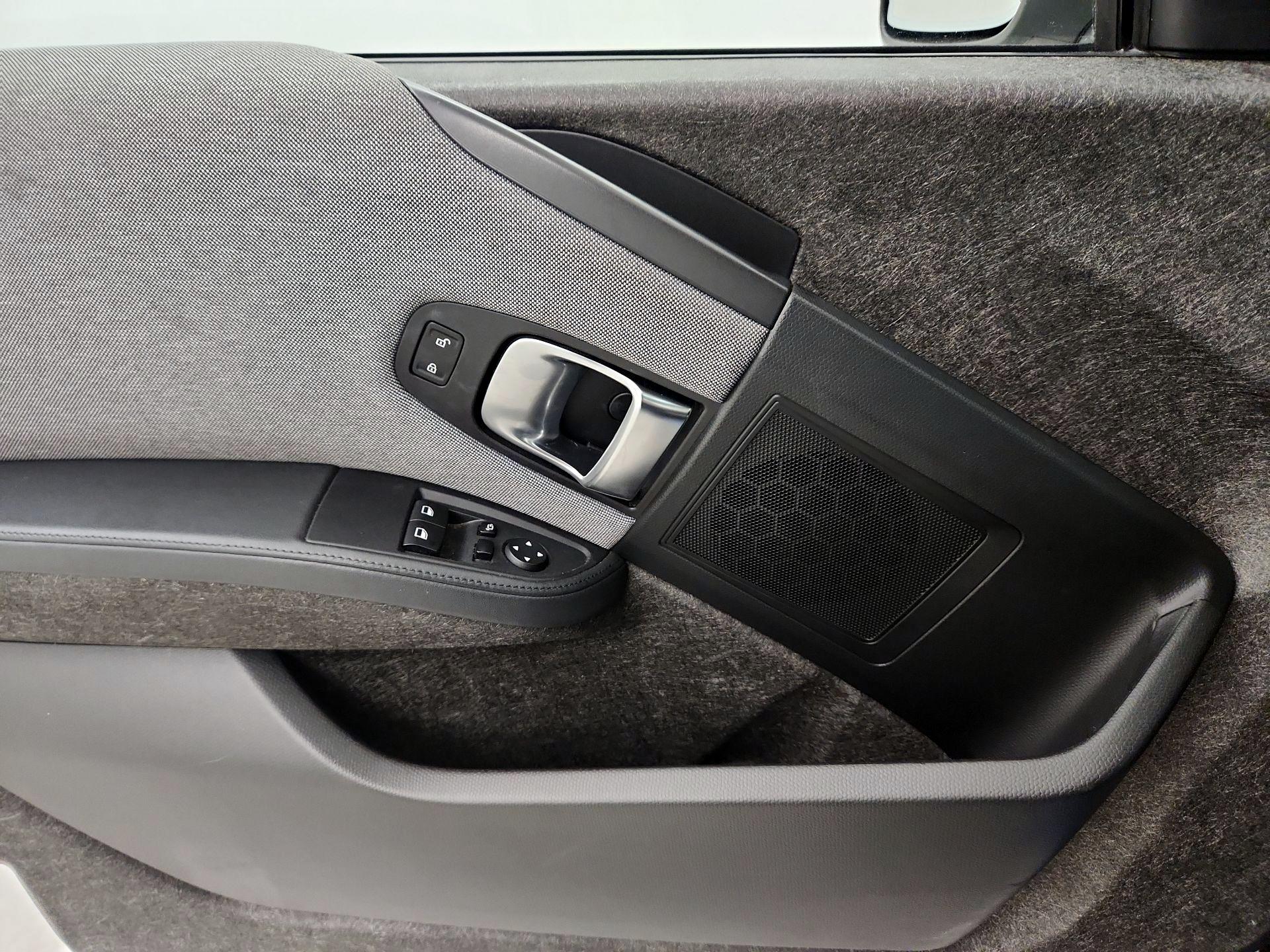 Thumbnail: 2017 BMW i3 - 12
