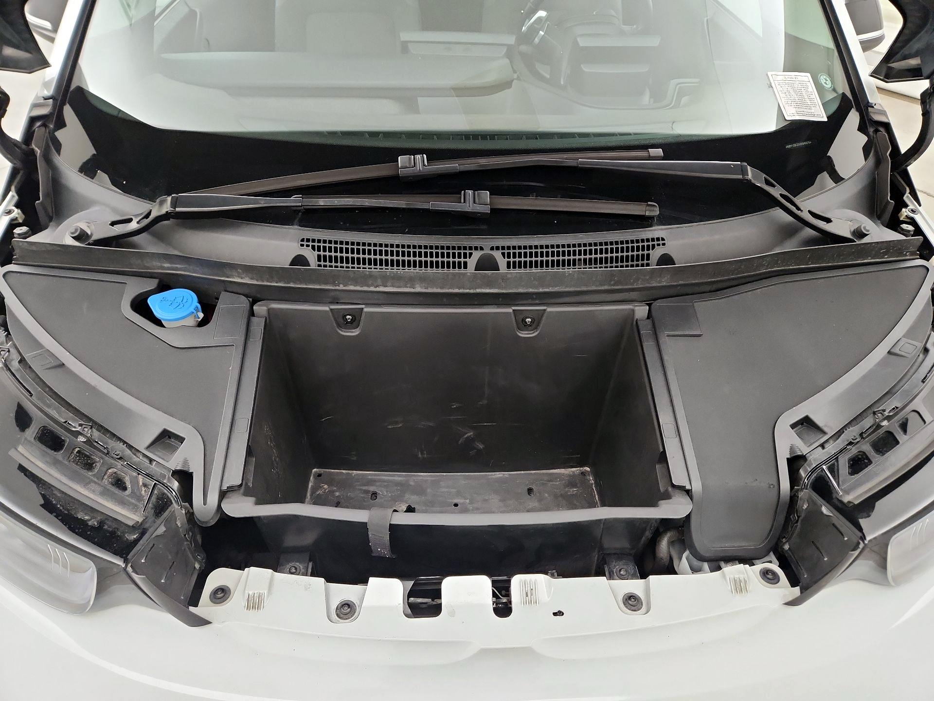 Thumbnail: 2017 BMW i3 - 19