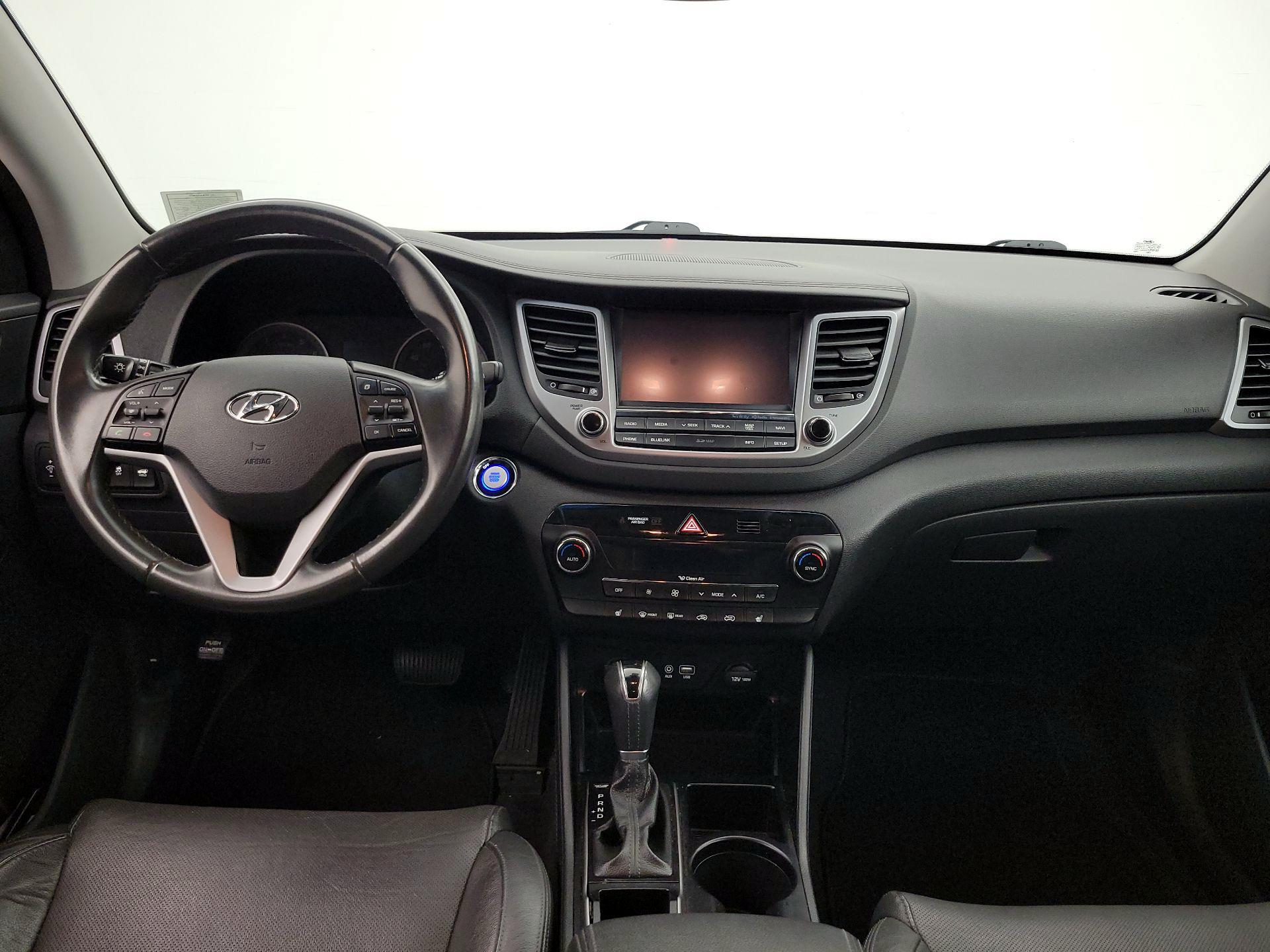 Thumbnail: 2017 Hyundai Tucson - 9