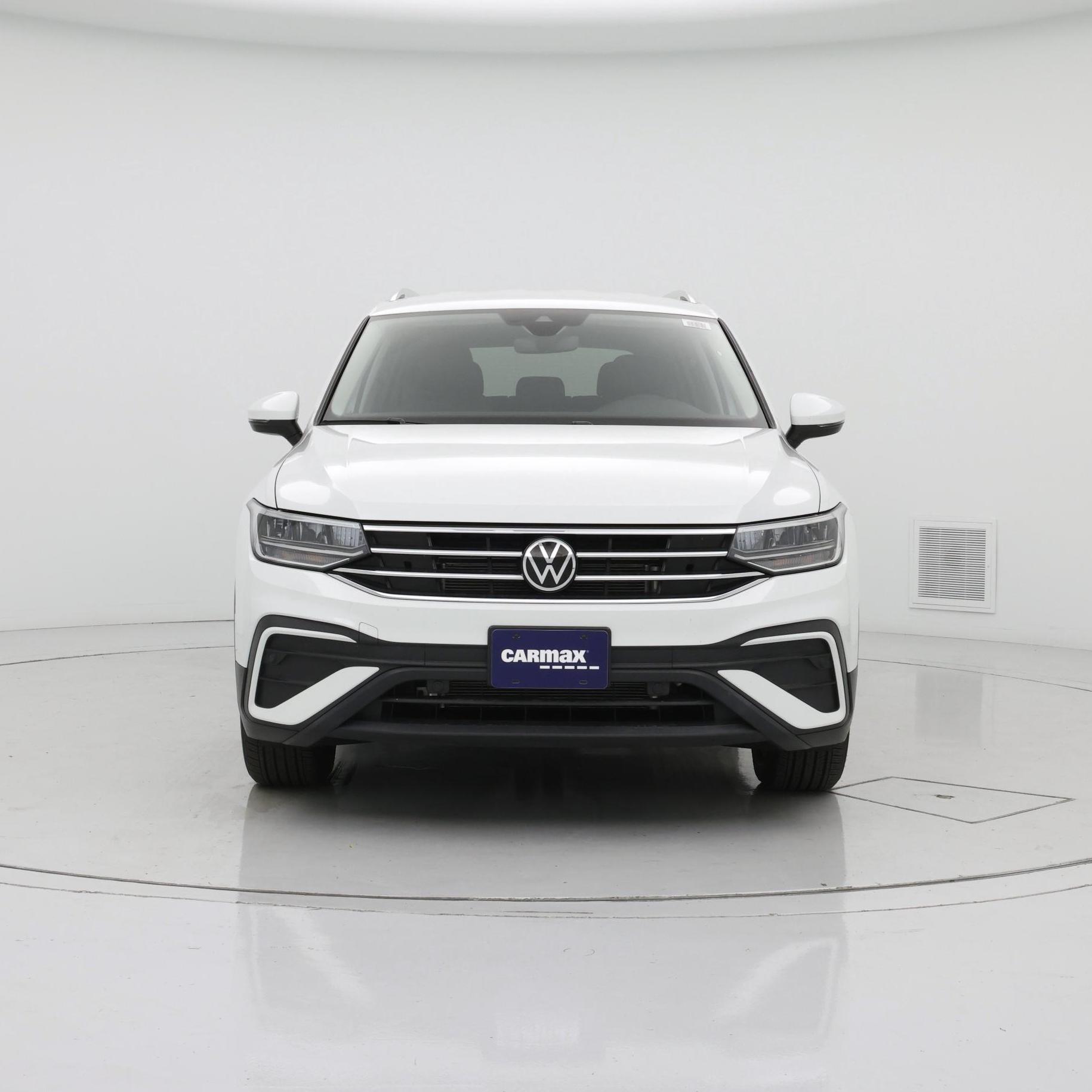 Thumbnail: 2022 Volkswagen Tiguan - 5