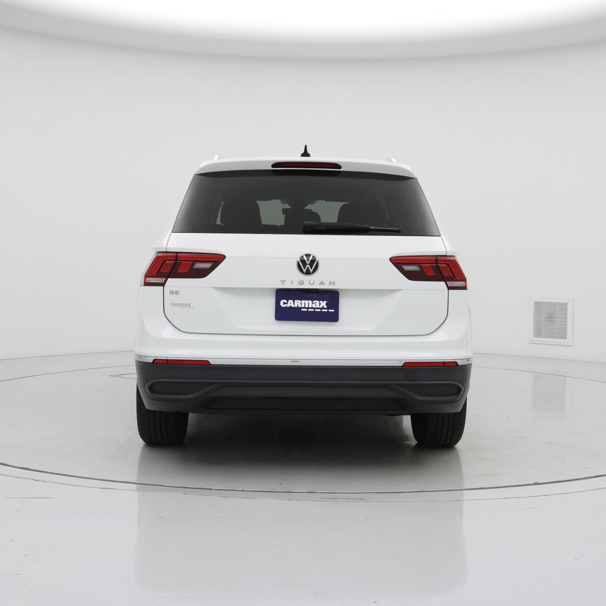 Thumbnail: 2022 Volkswagen Tiguan - 6