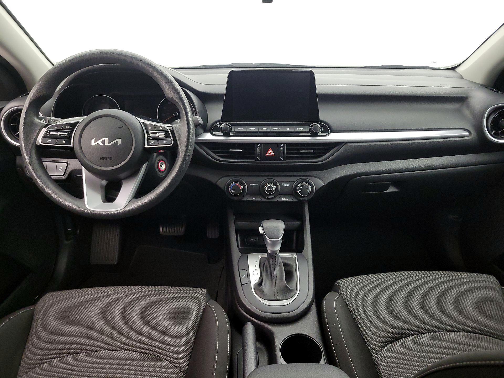 Thumbnail: 2023 Kia Forte - 9