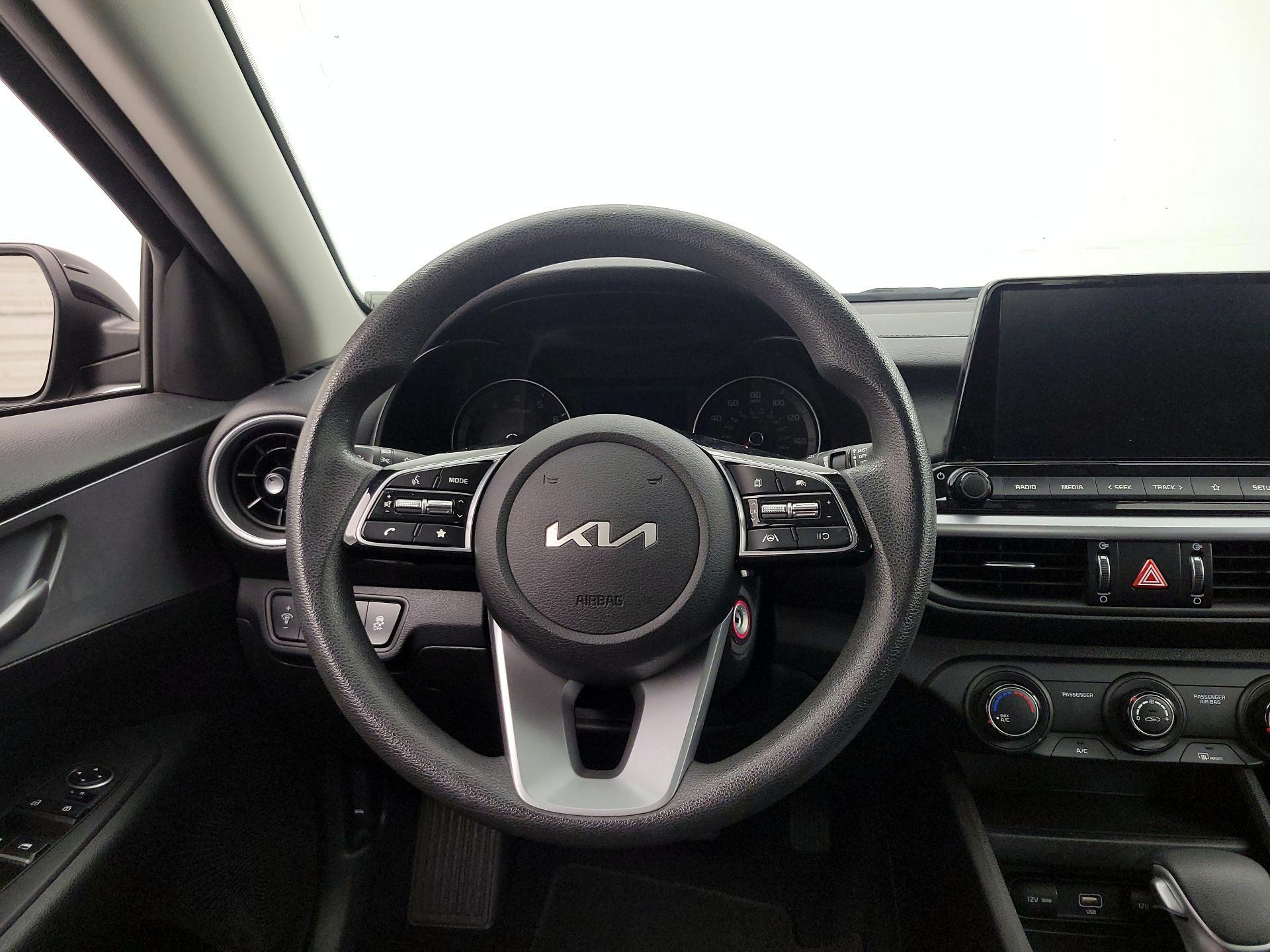 Thumbnail: 2023 Kia Forte - 10
