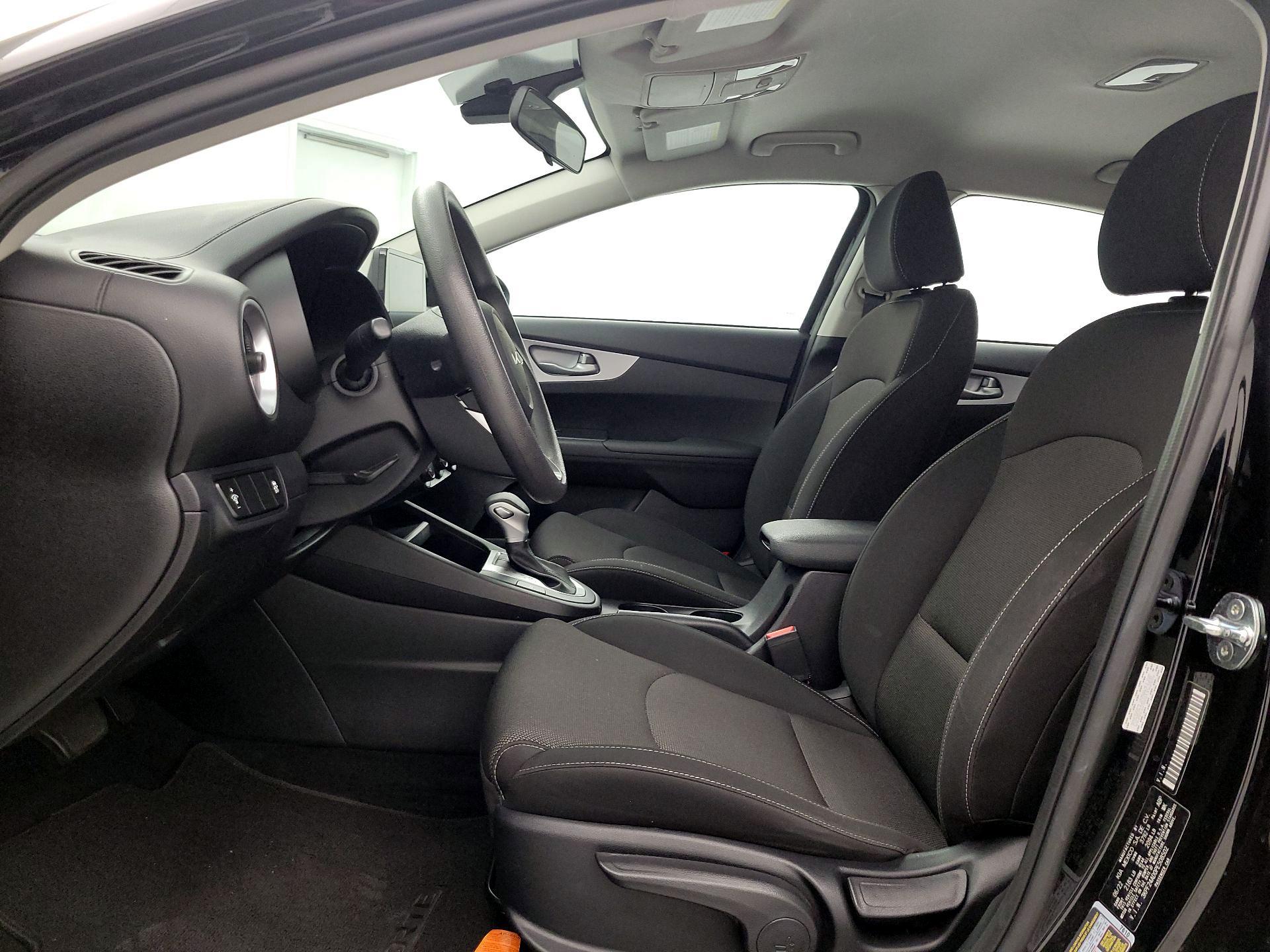 Thumbnail: 2023 Kia Forte - 11