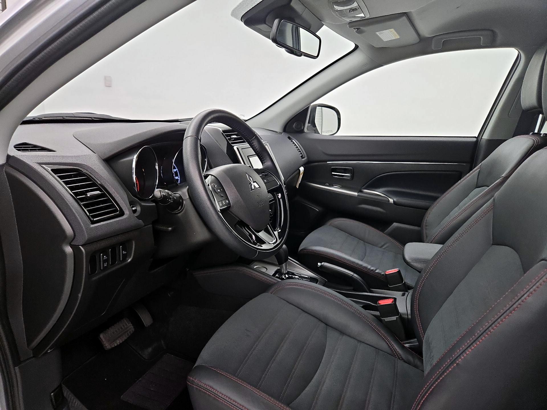 Thumbnail: 2022 Mitsubishi Outlander Sport - 9