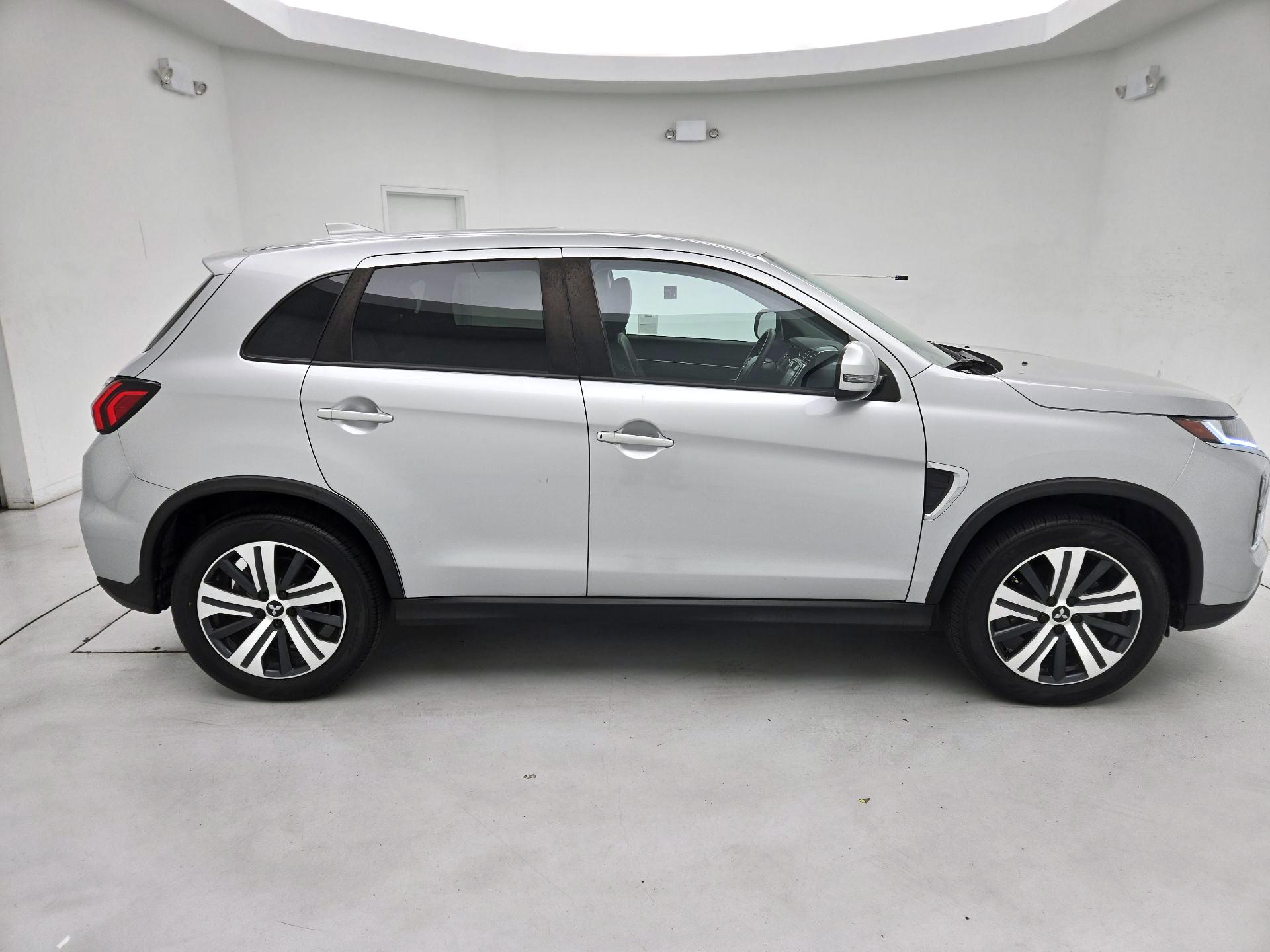 Thumbnail: 2022 Mitsubishi Outlander Sport - 4