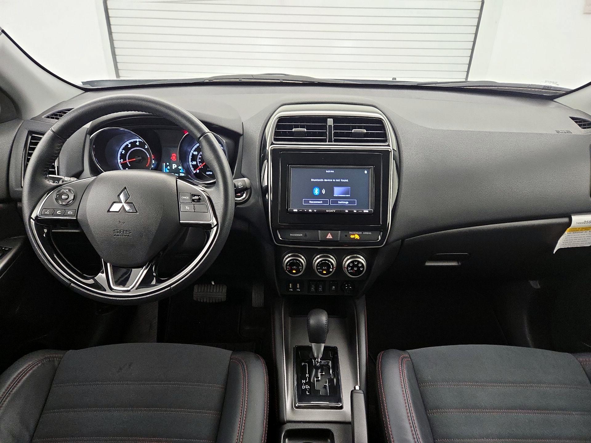 Thumbnail: 2022 Mitsubishi Outlander Sport - 8