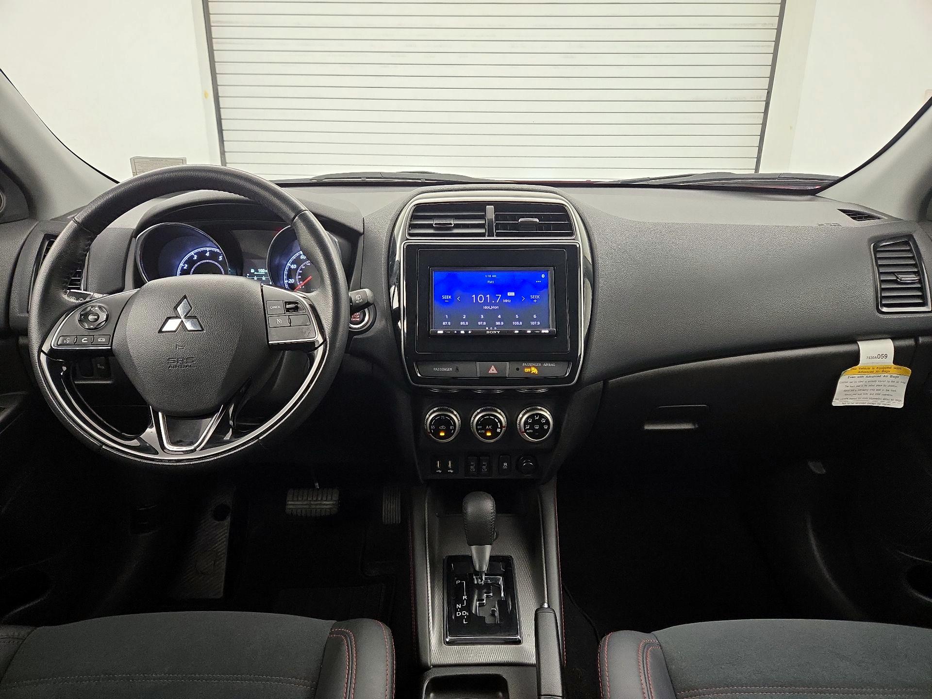 Thumbnail: 2022 Mitsubishi Outlander Sport - 9