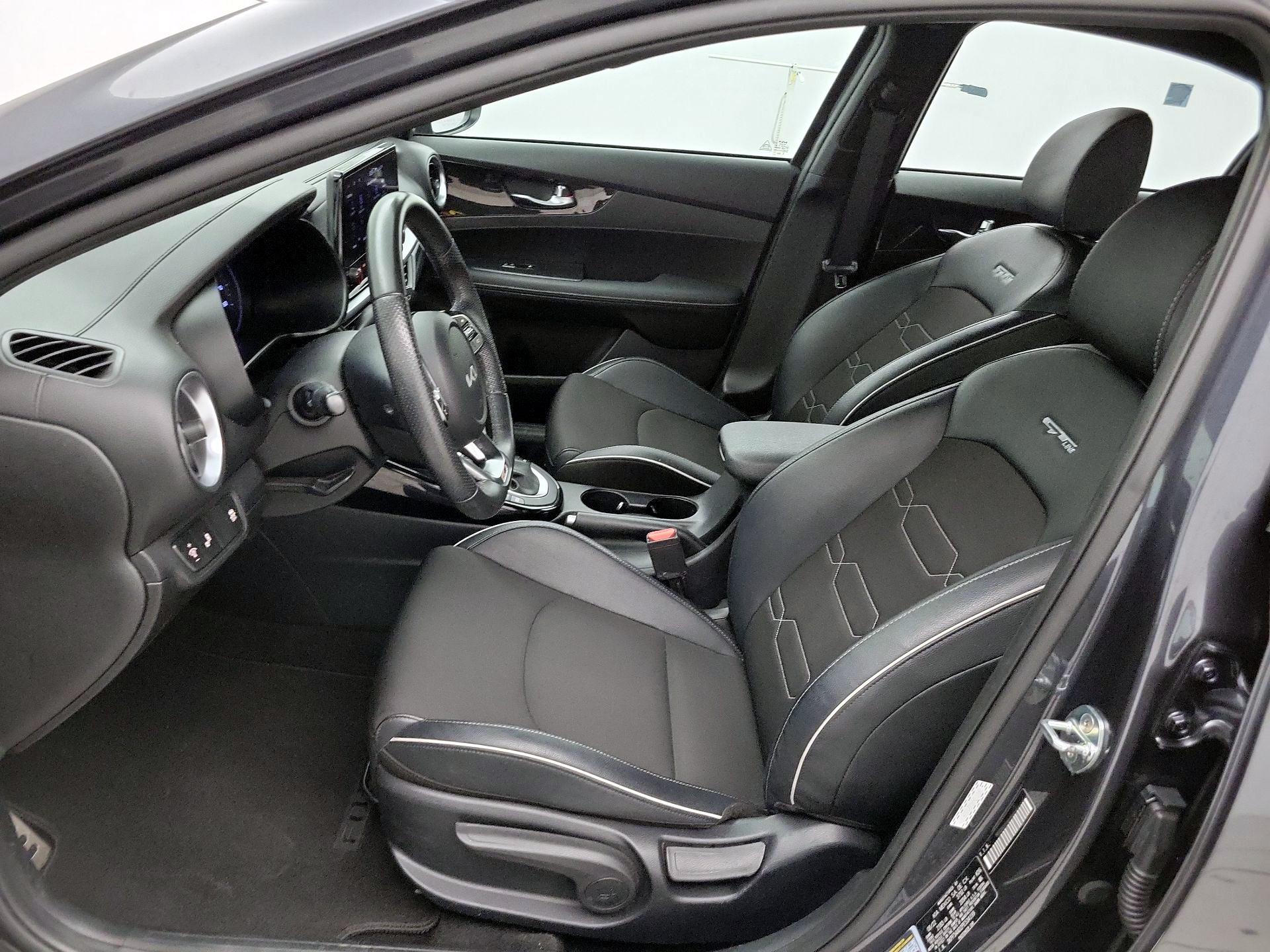 Thumbnail: 2023 Kia Forte - 11