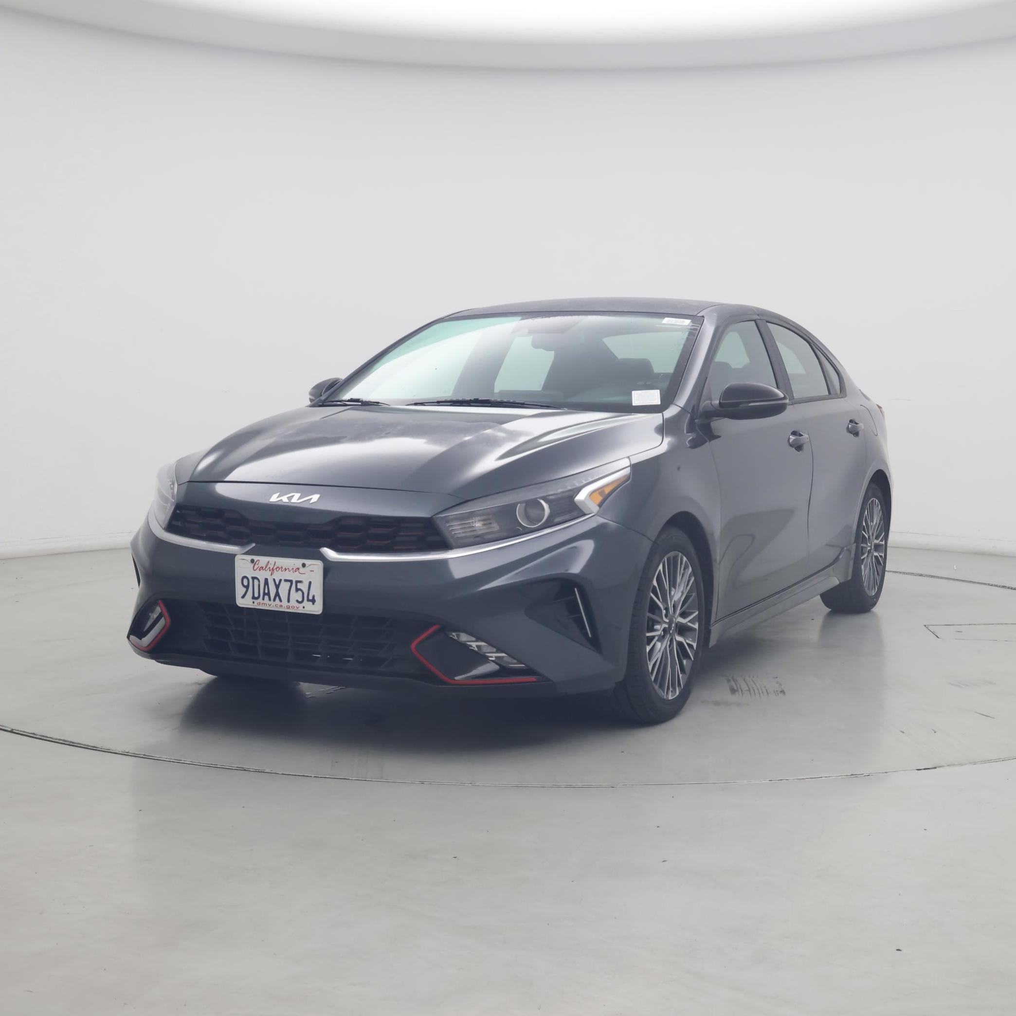 Thumbnail: 2023 Kia Forte - 4