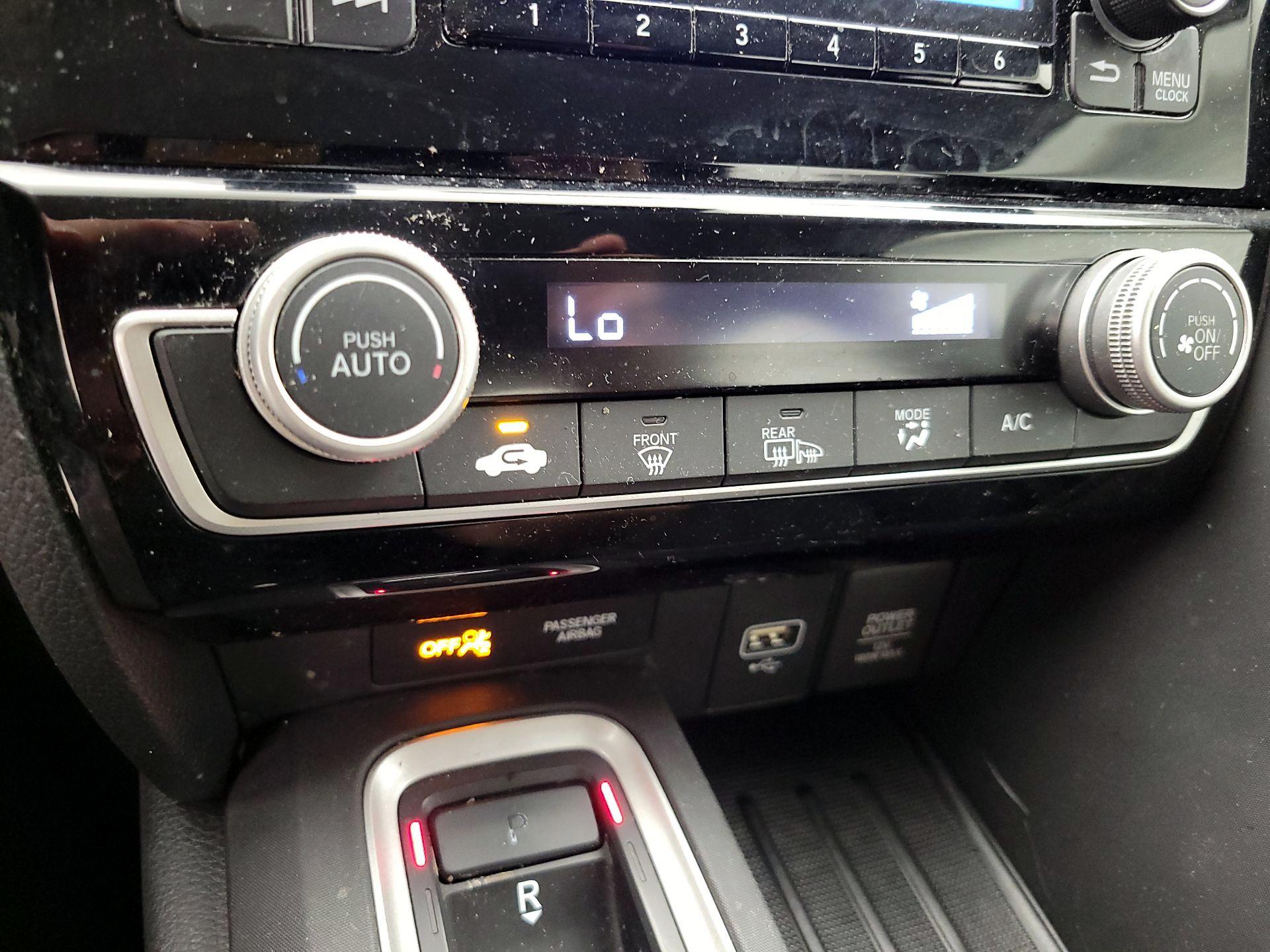 Thumbnail: 2019 Honda Insight - 16