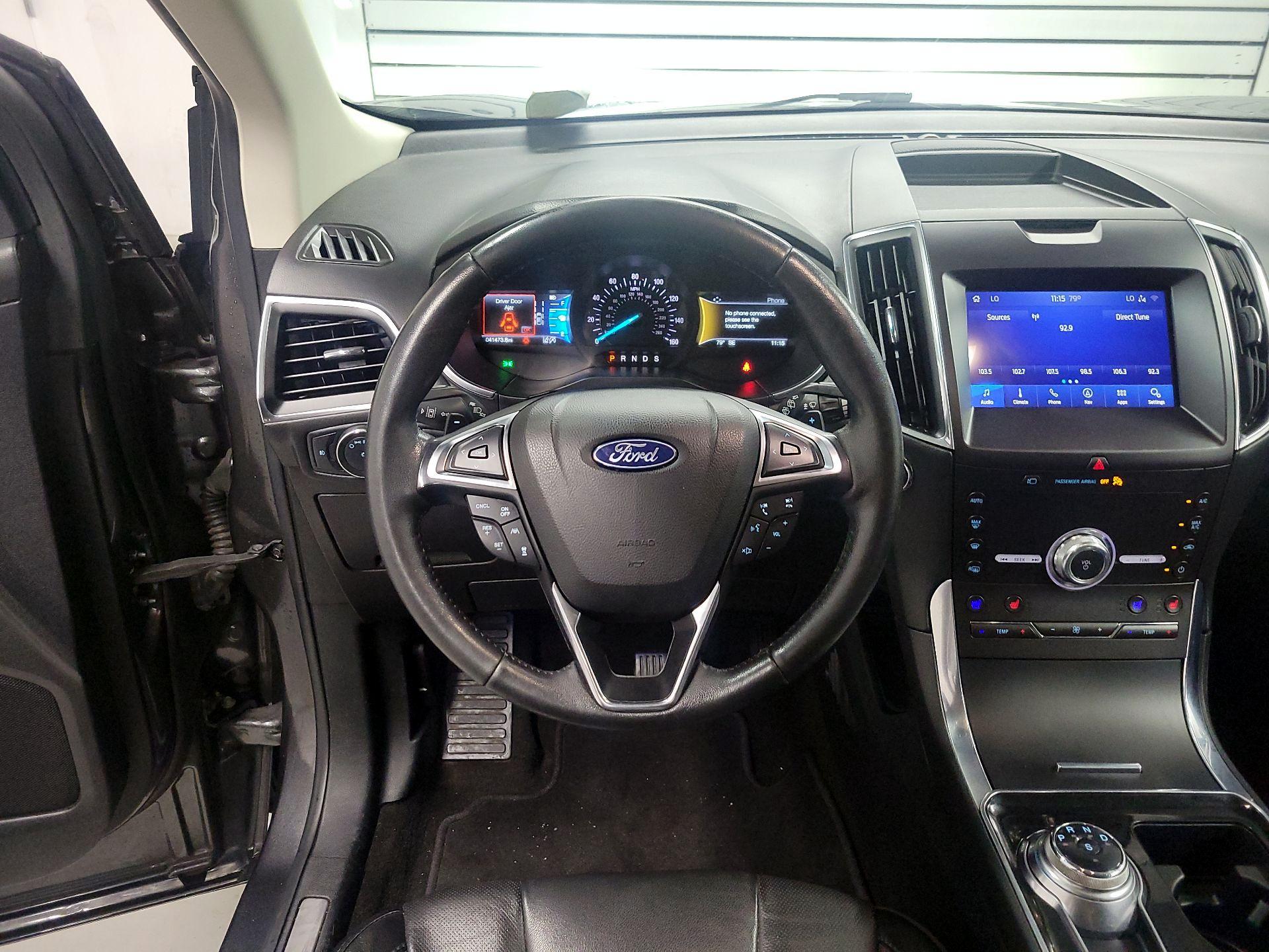 Thumbnail: 2020 Ford Edge - 10