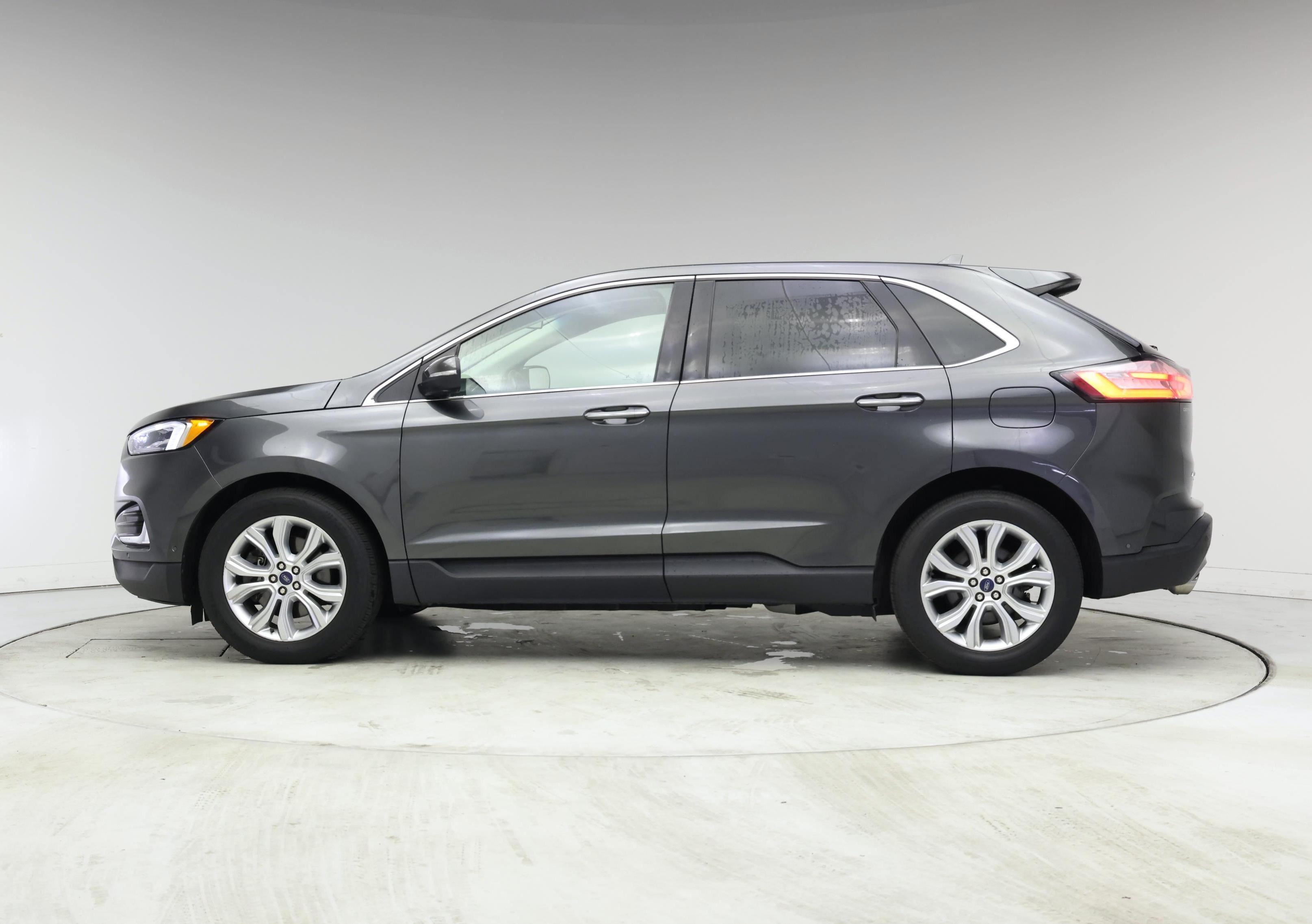 Thumbnail: 2020 Ford Edge - 3