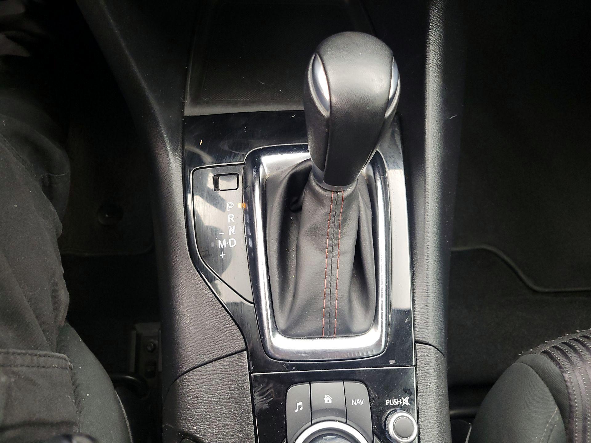 Thumbnail: 2015 Mazda Mazda3 - 16