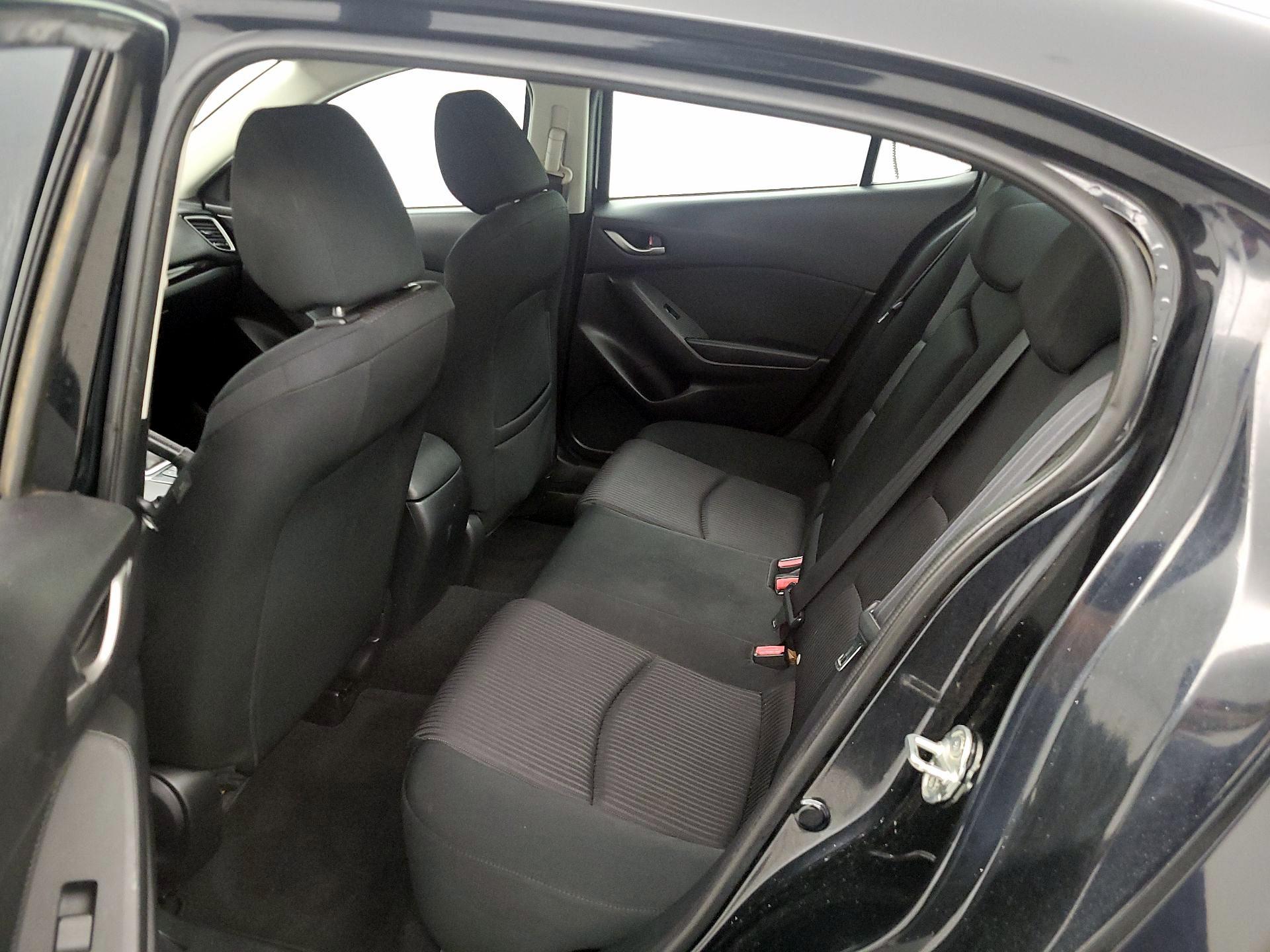 Thumbnail: 2015 Mazda Mazda3 - 17