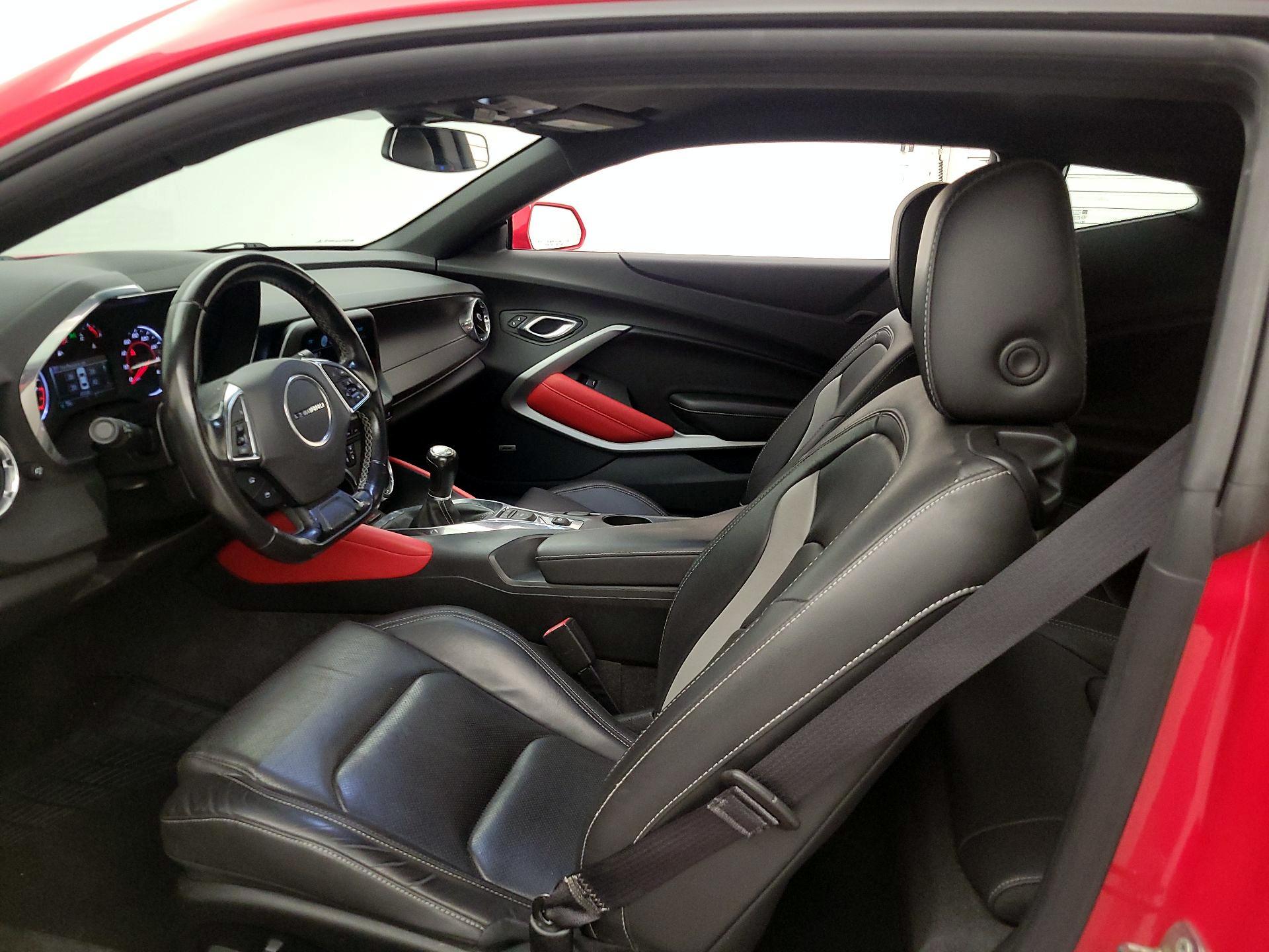 Thumbnail: 2018 Chevrolet Camaro - 11