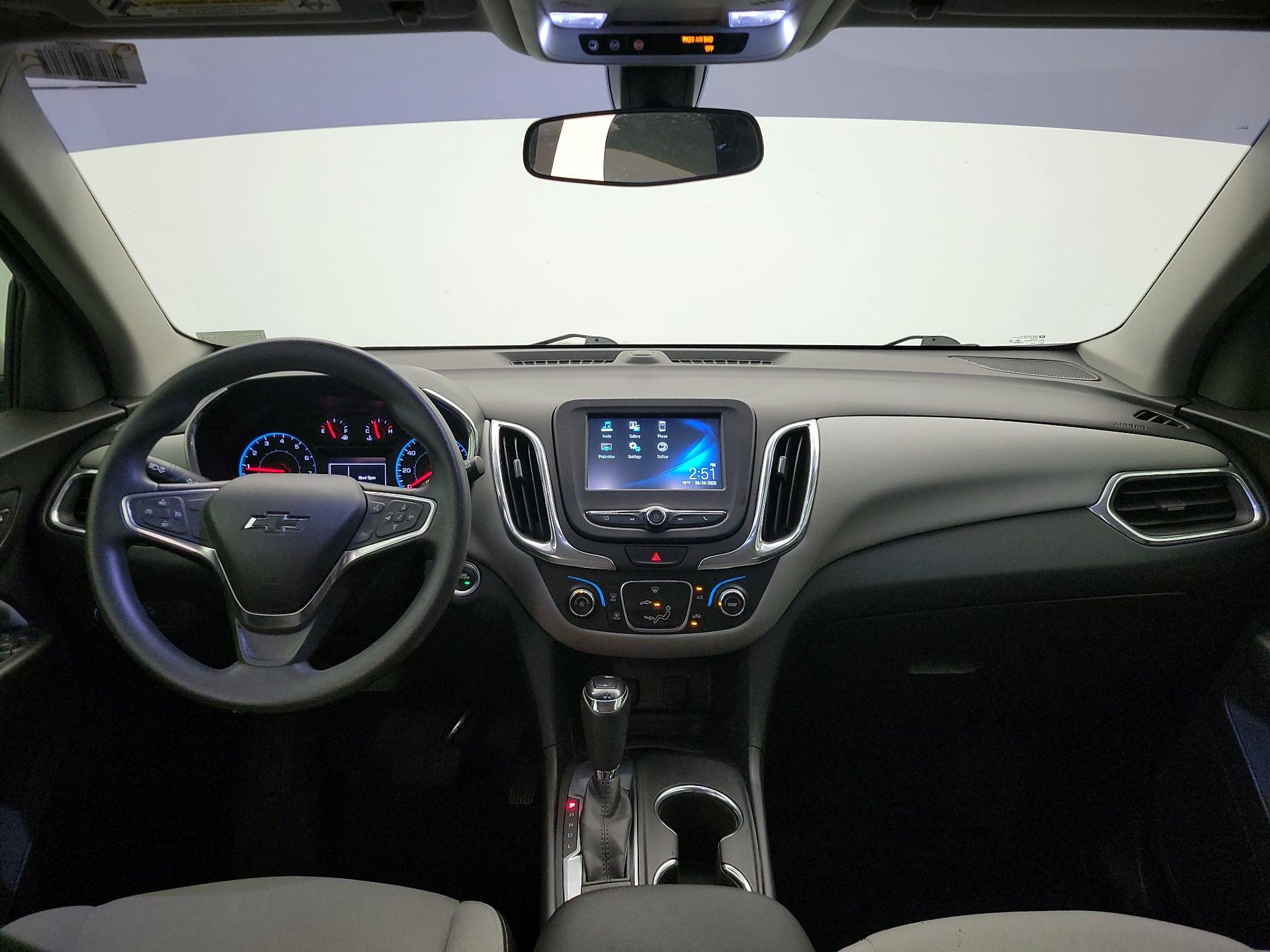 Thumbnail: 2018 Chevrolet Equinox - 9