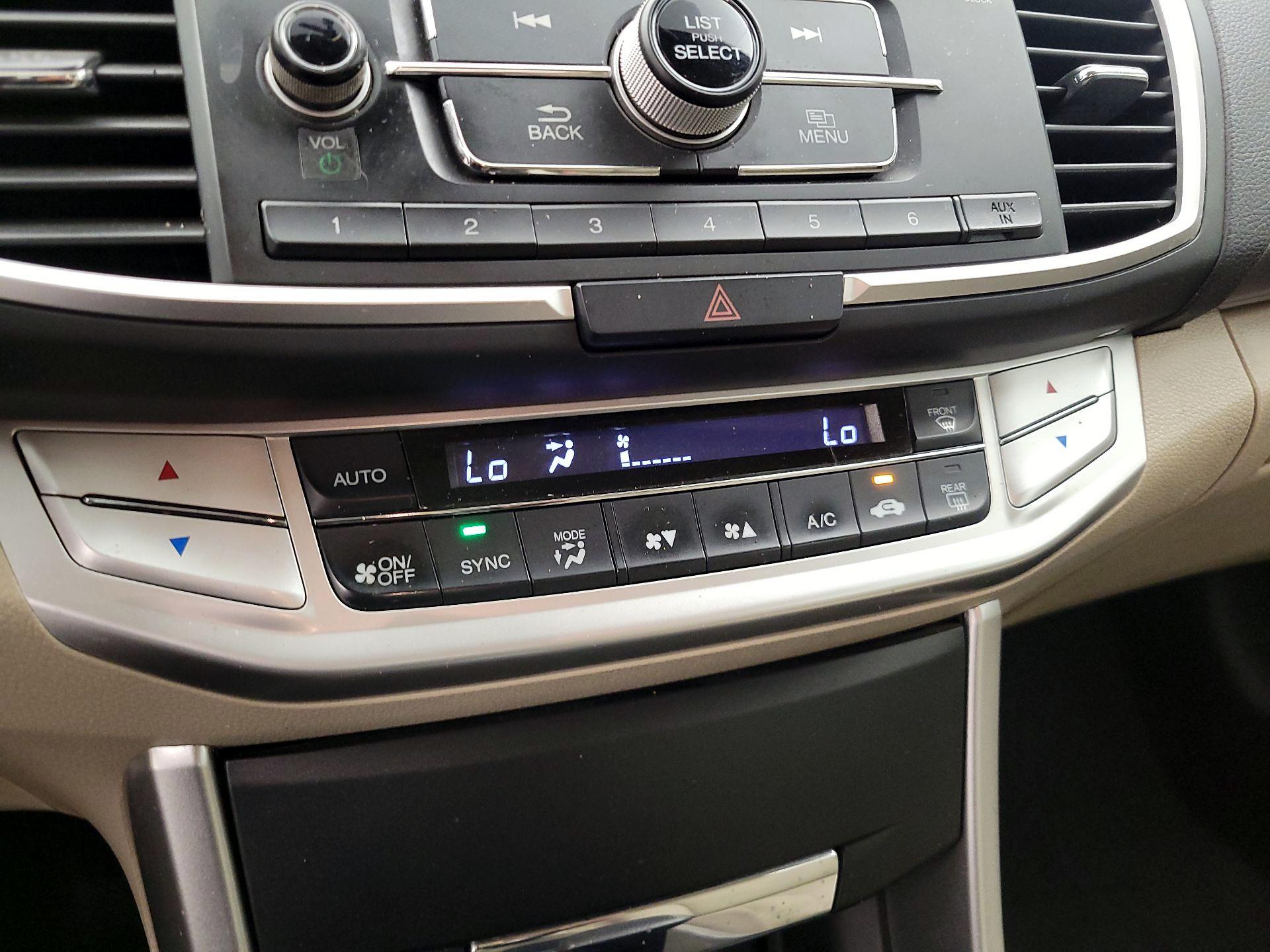 Thumbnail: 2014 Honda Accord - 16