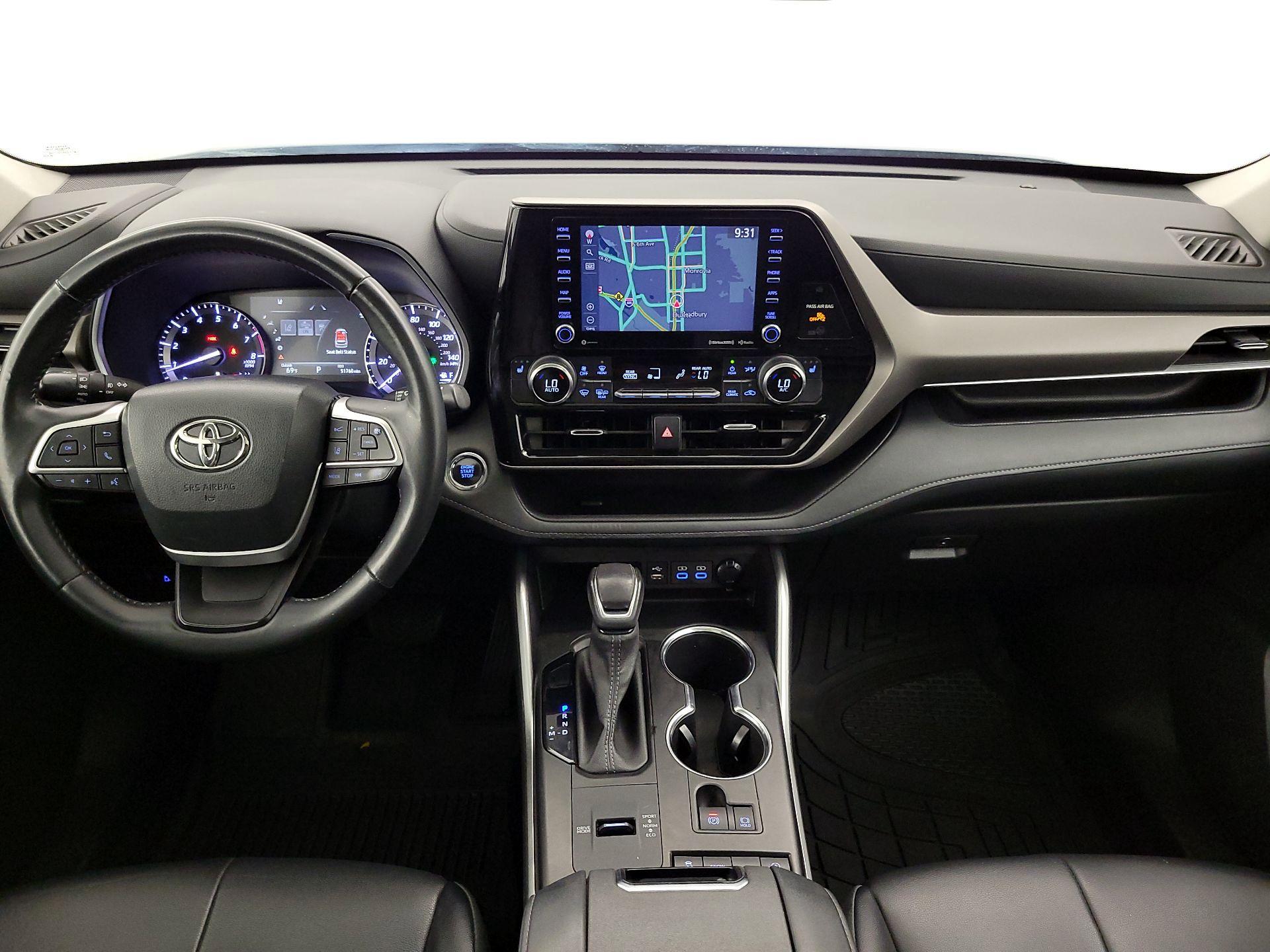 Thumbnail: 2022 Toyota Highlander - 9