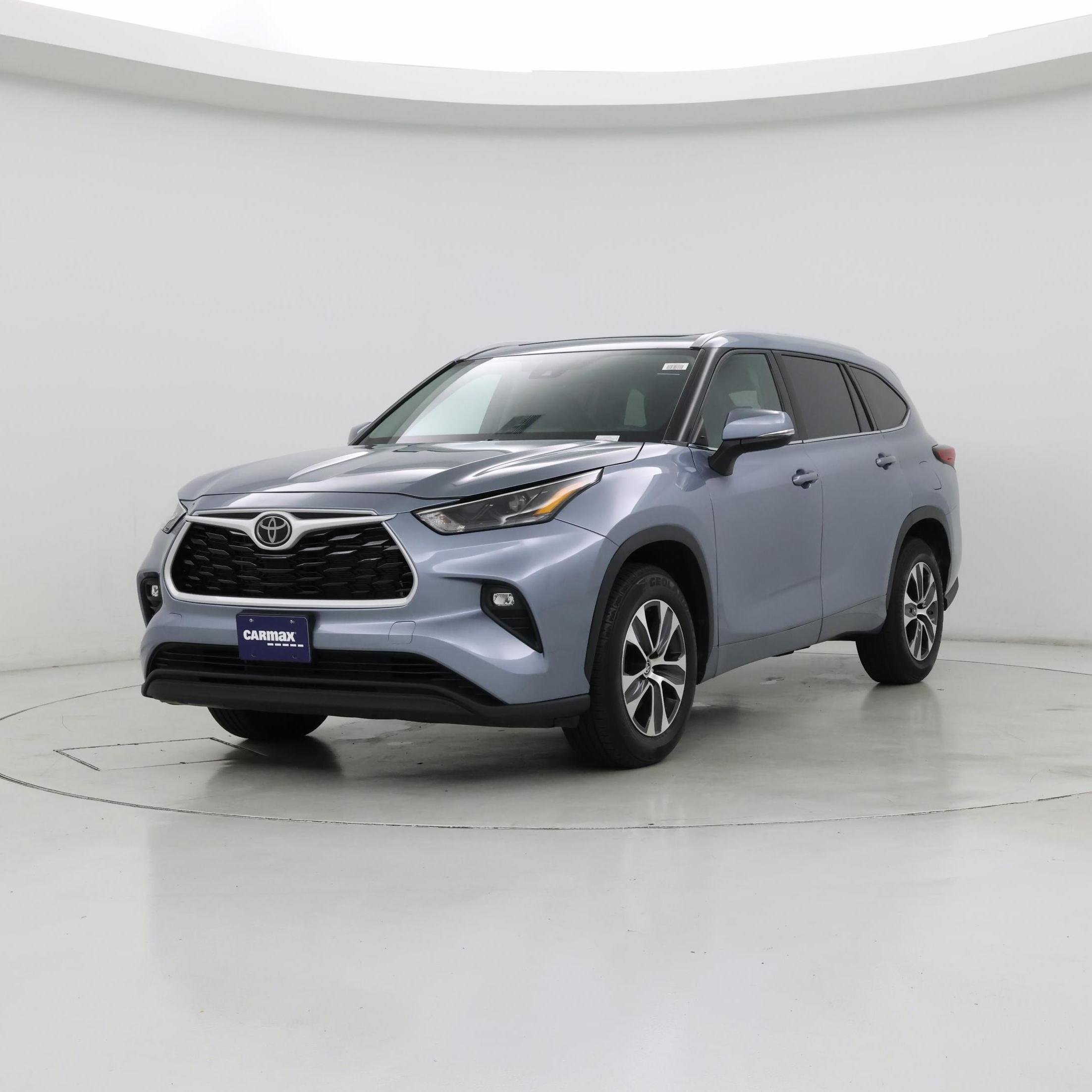 Thumbnail: 2022 Toyota Highlander - 4