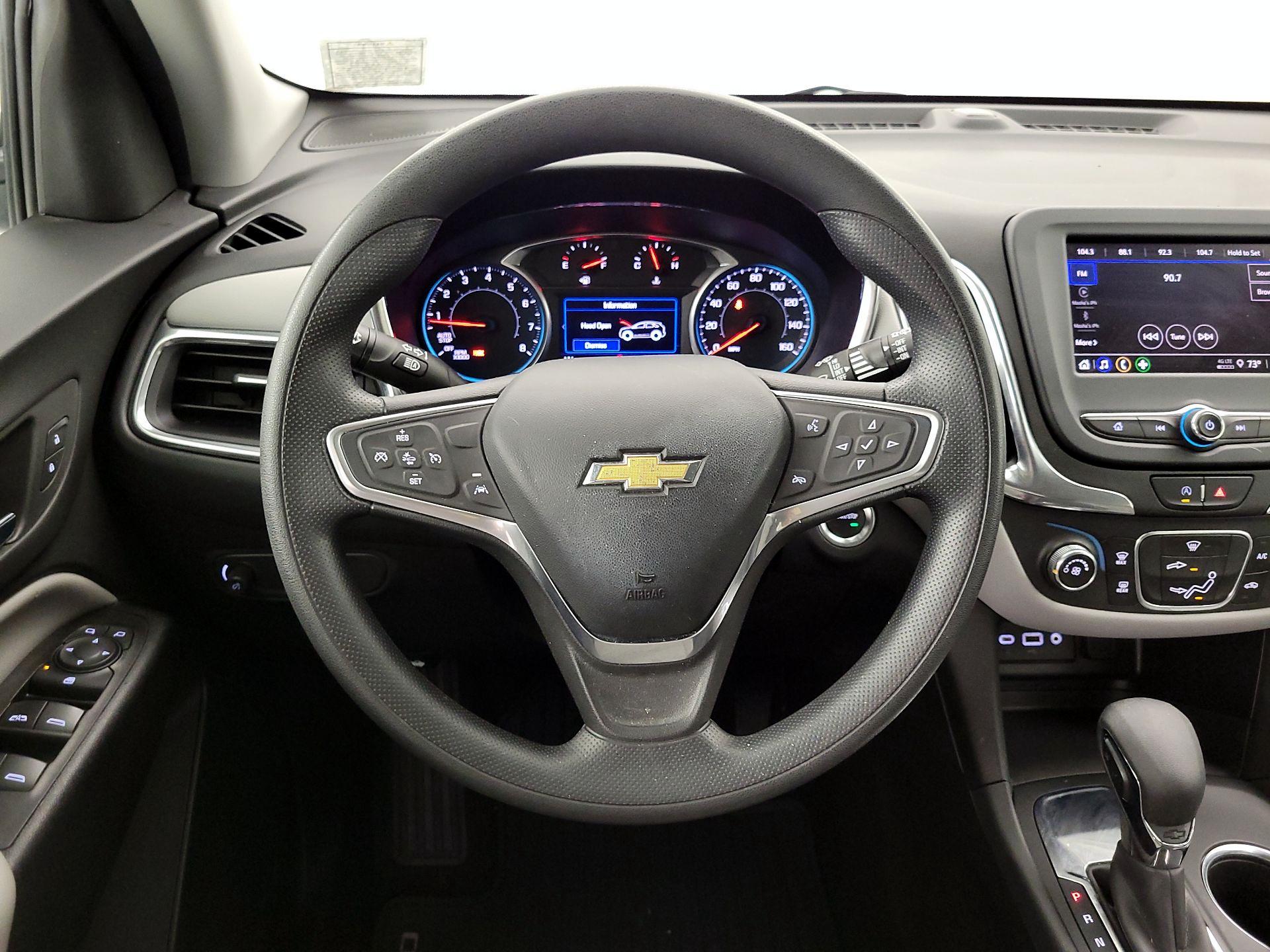 Thumbnail: 2022 Chevrolet Equinox - 10