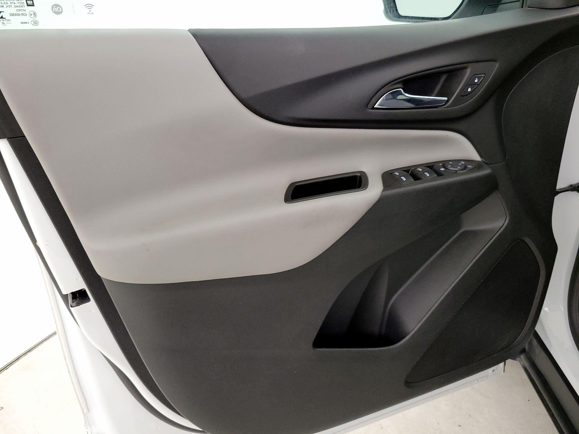 Thumbnail: 2022 Chevrolet Equinox - 12