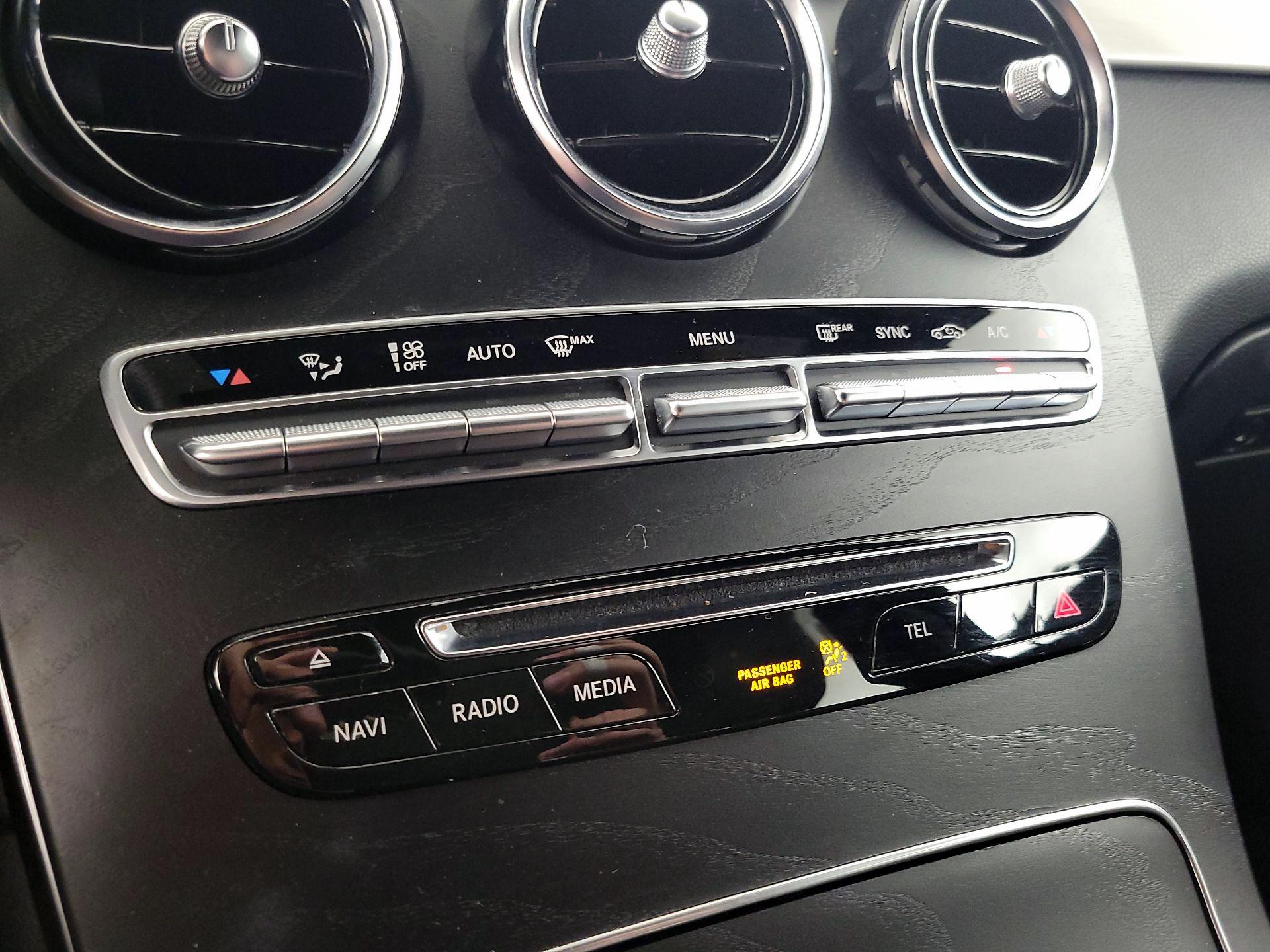 Thumbnail: 2019 Mercedes-Benz GLC - 16