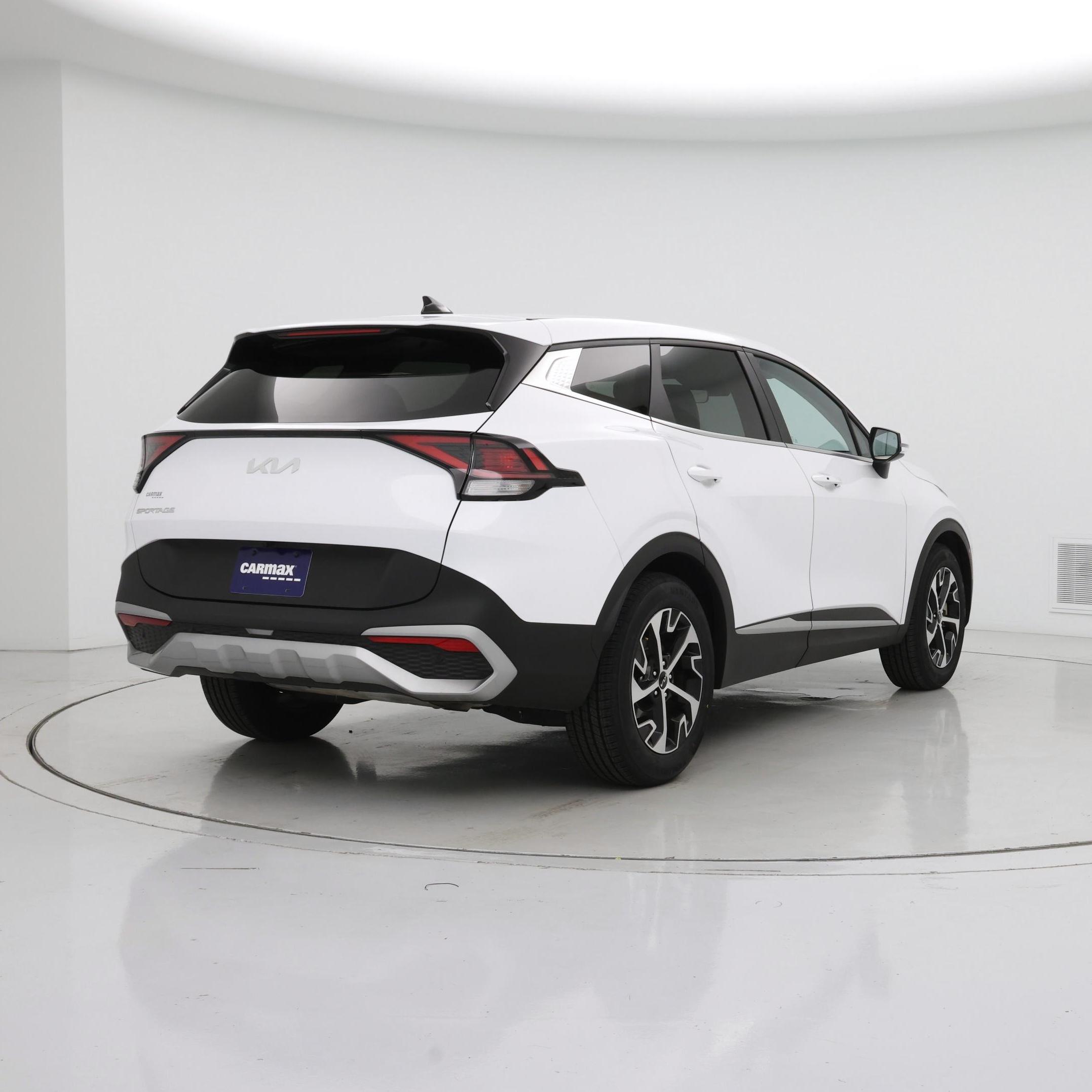 Thumbnail: 2023 Kia Sportage - 8