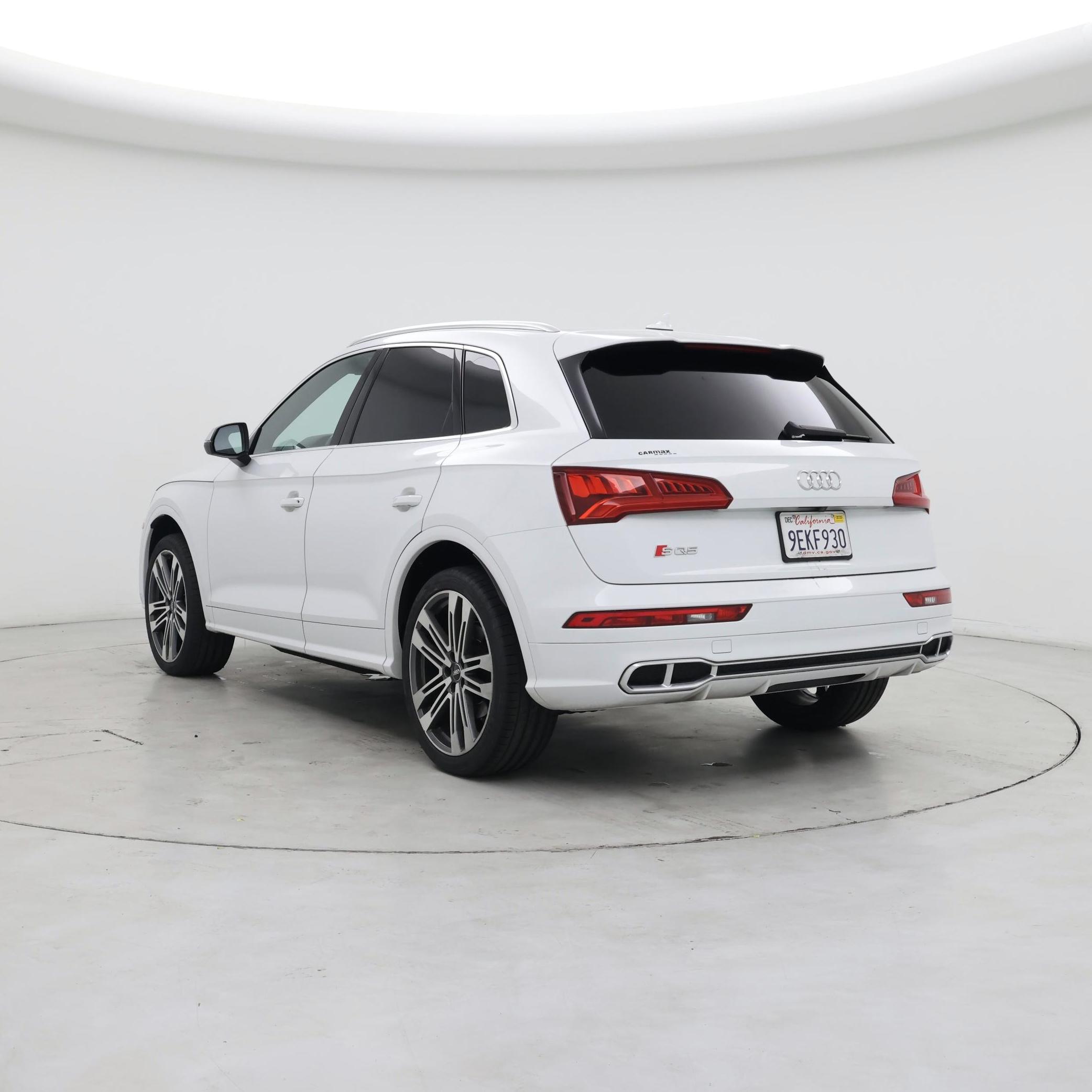 Thumbnail: 2019 Audi SQ5 - 2