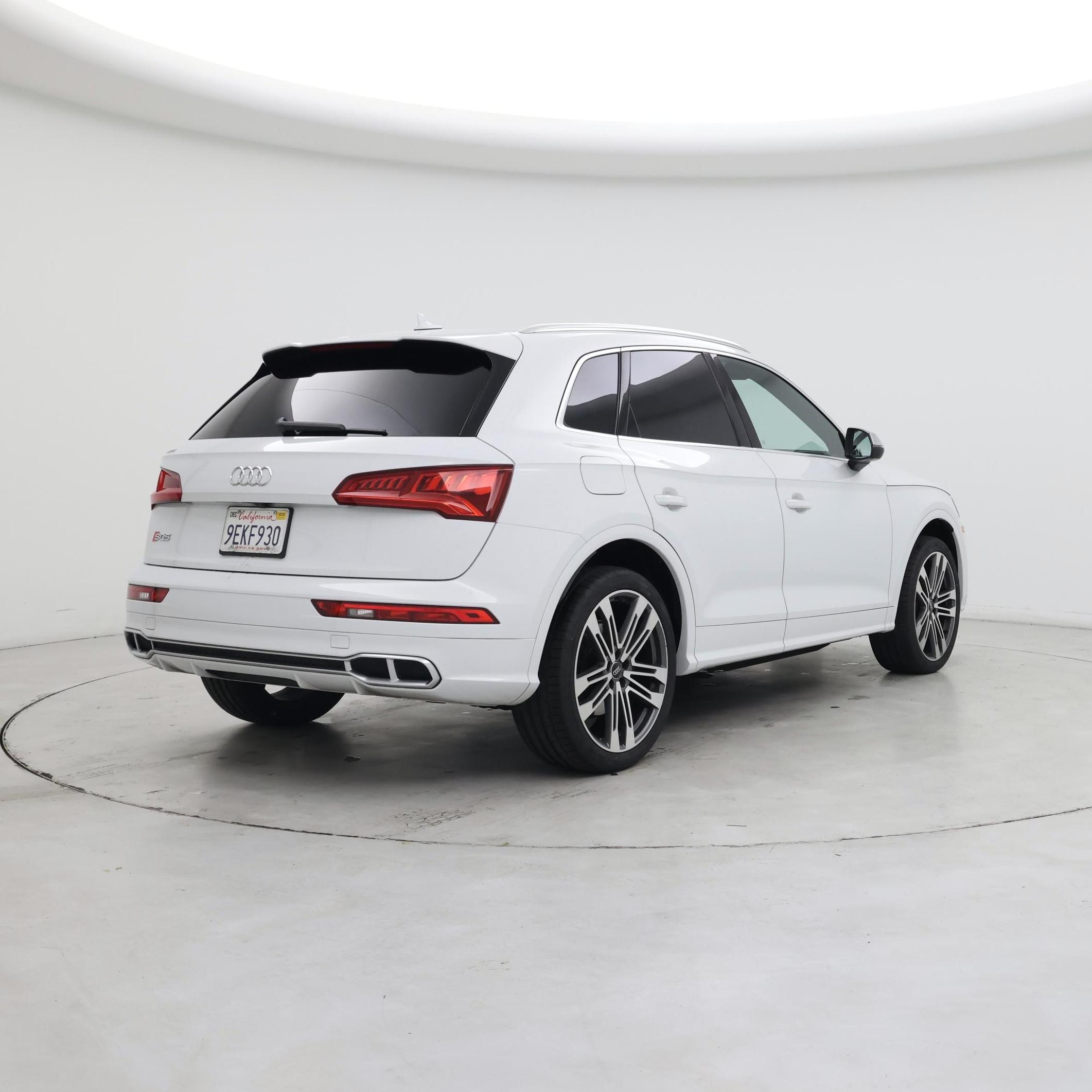Thumbnail: 2019 Audi SQ5 - 8