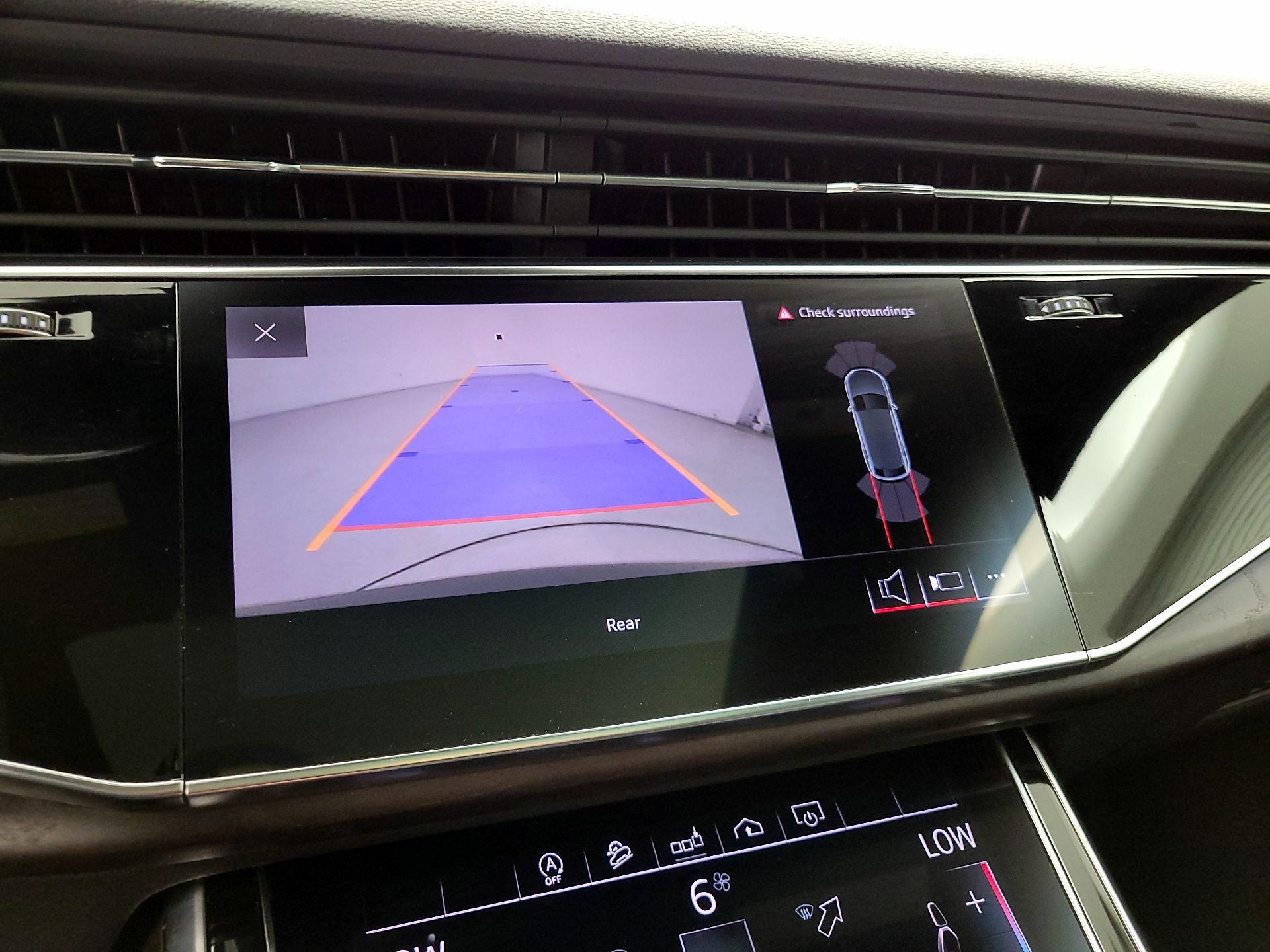 Thumbnail: 2019 Audi Q8 - 15