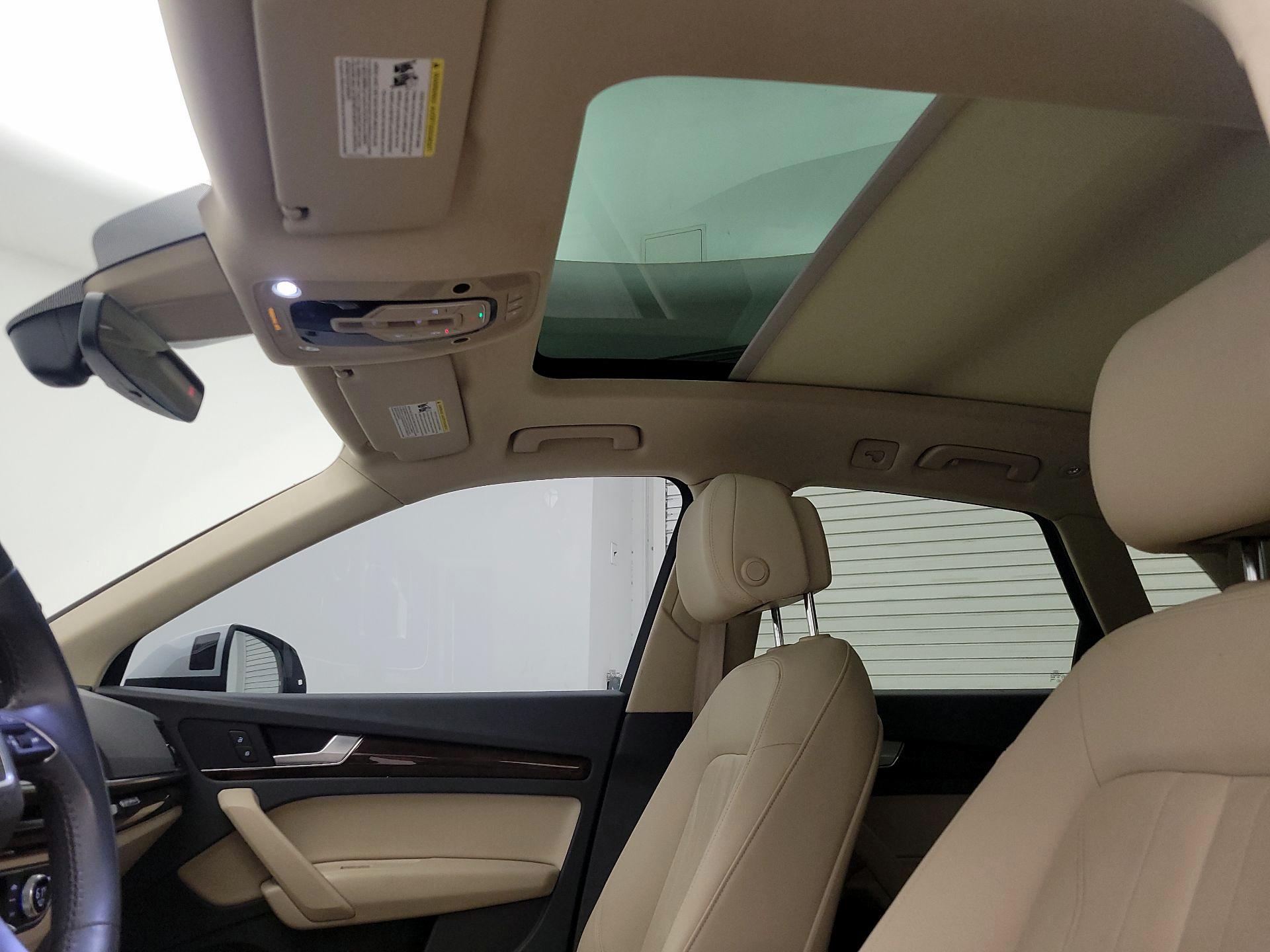 Thumbnail: 2019 Audi Q5 - 19